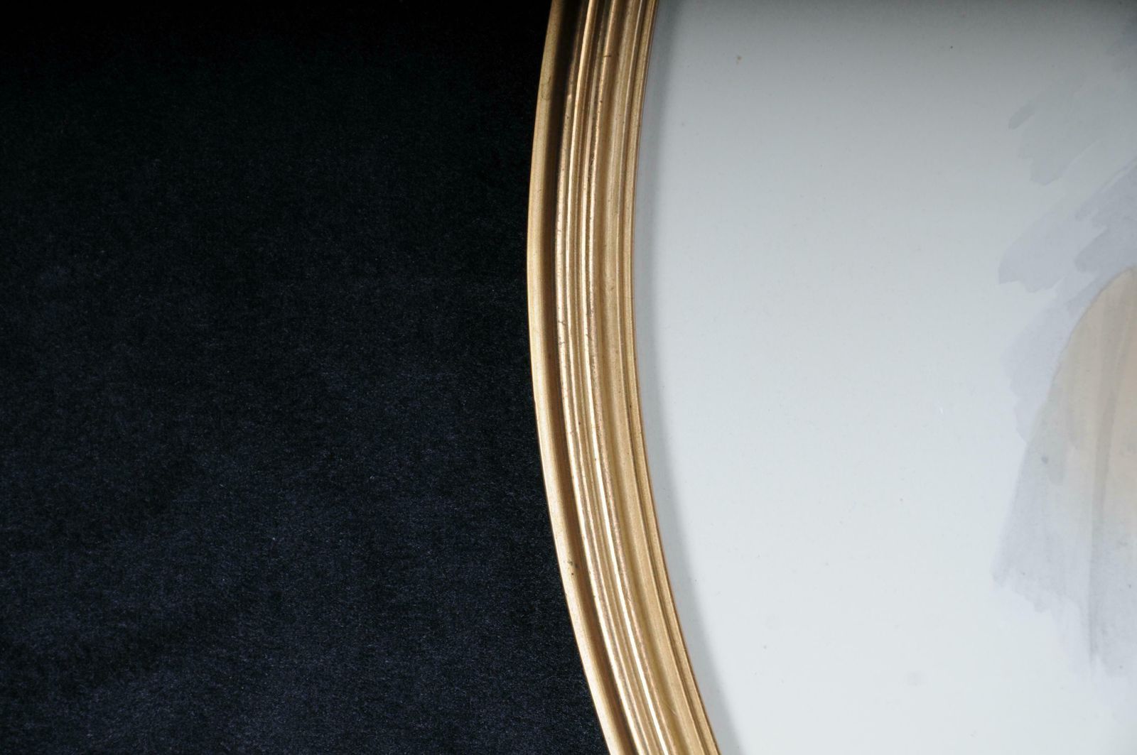 20th Century French Louis XVI Picture Frame, Gold, Oval photo 1530.0