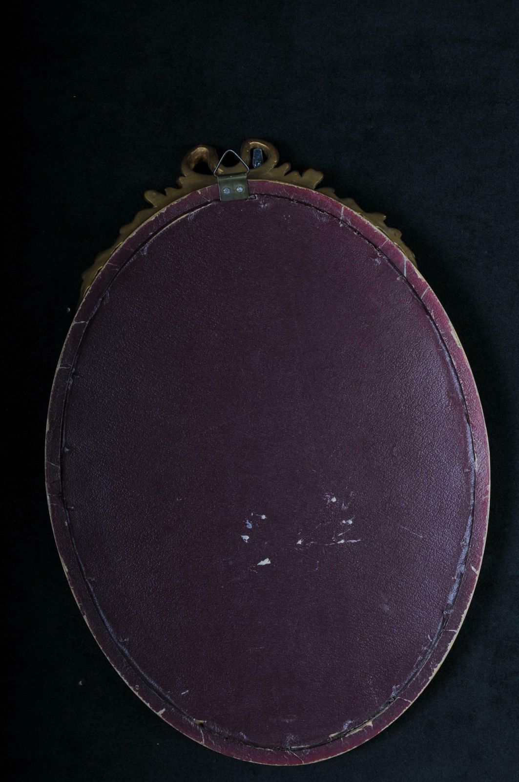 photo for sale 20th Century French Louis XVI Picture Frame, Gold, Oval