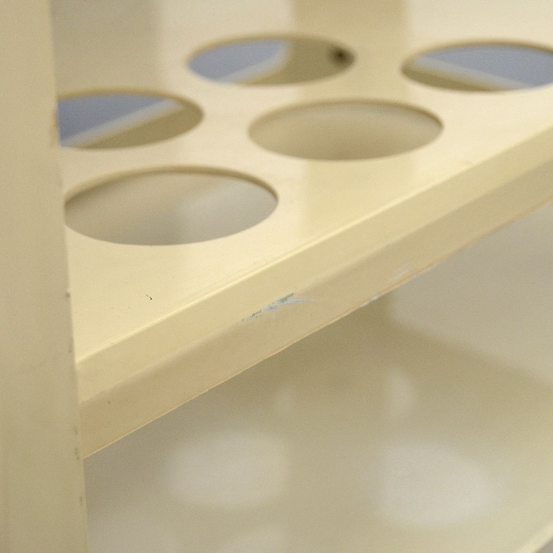 photo furniture White Bar Trolley By Alberto Rosselli For Kartell, 1970s