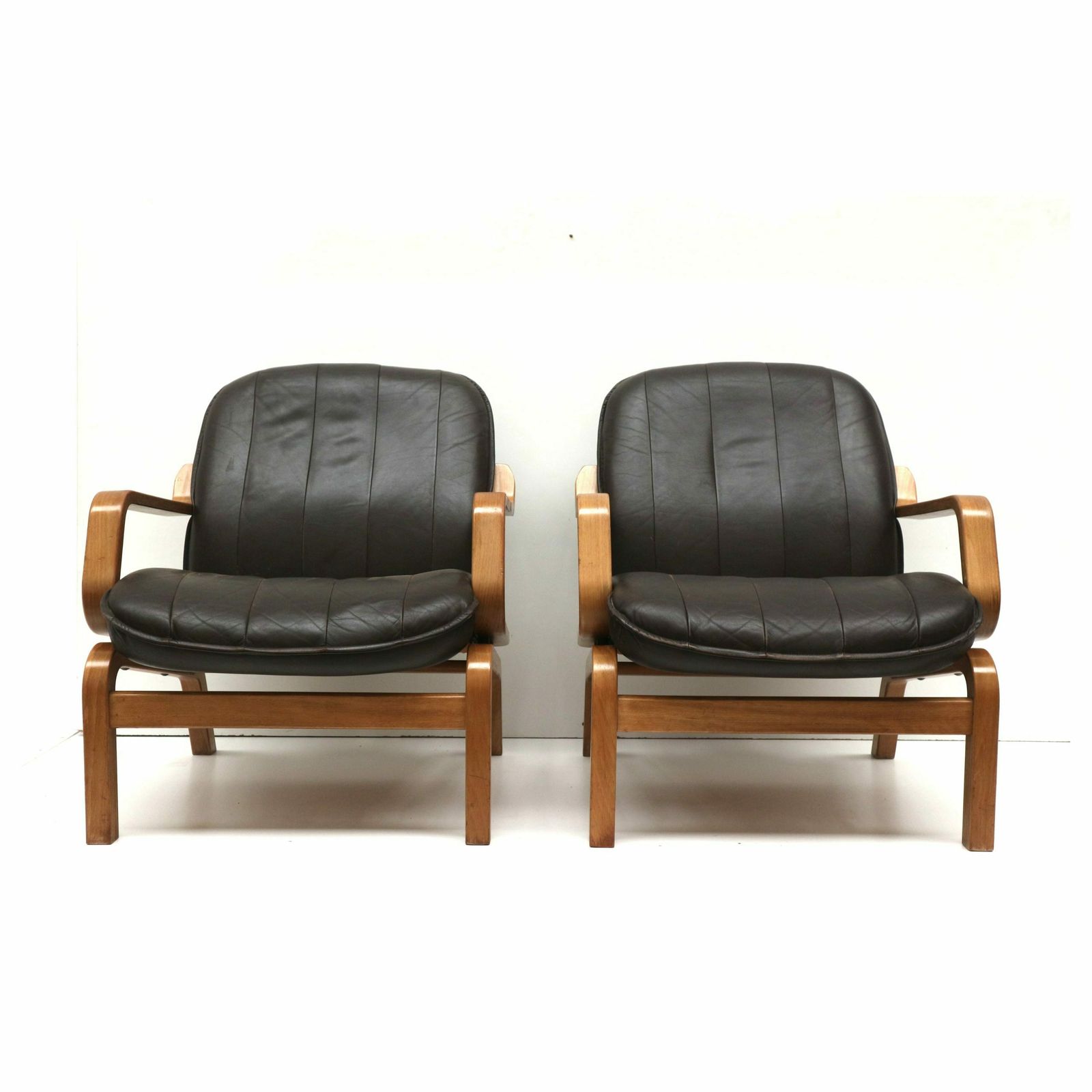 Set Of 2 Vintage Danish Armchairs With Leather Upholstery From The 1970s photo buy