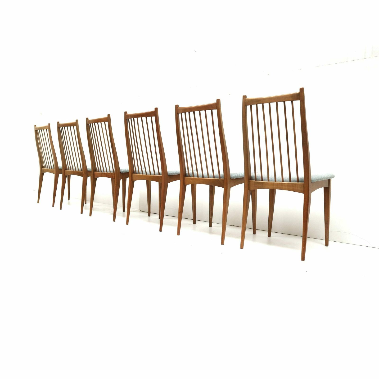 photo furniture Set Of 6 Dining Room Chairs / Bar Chairs From The 1960s