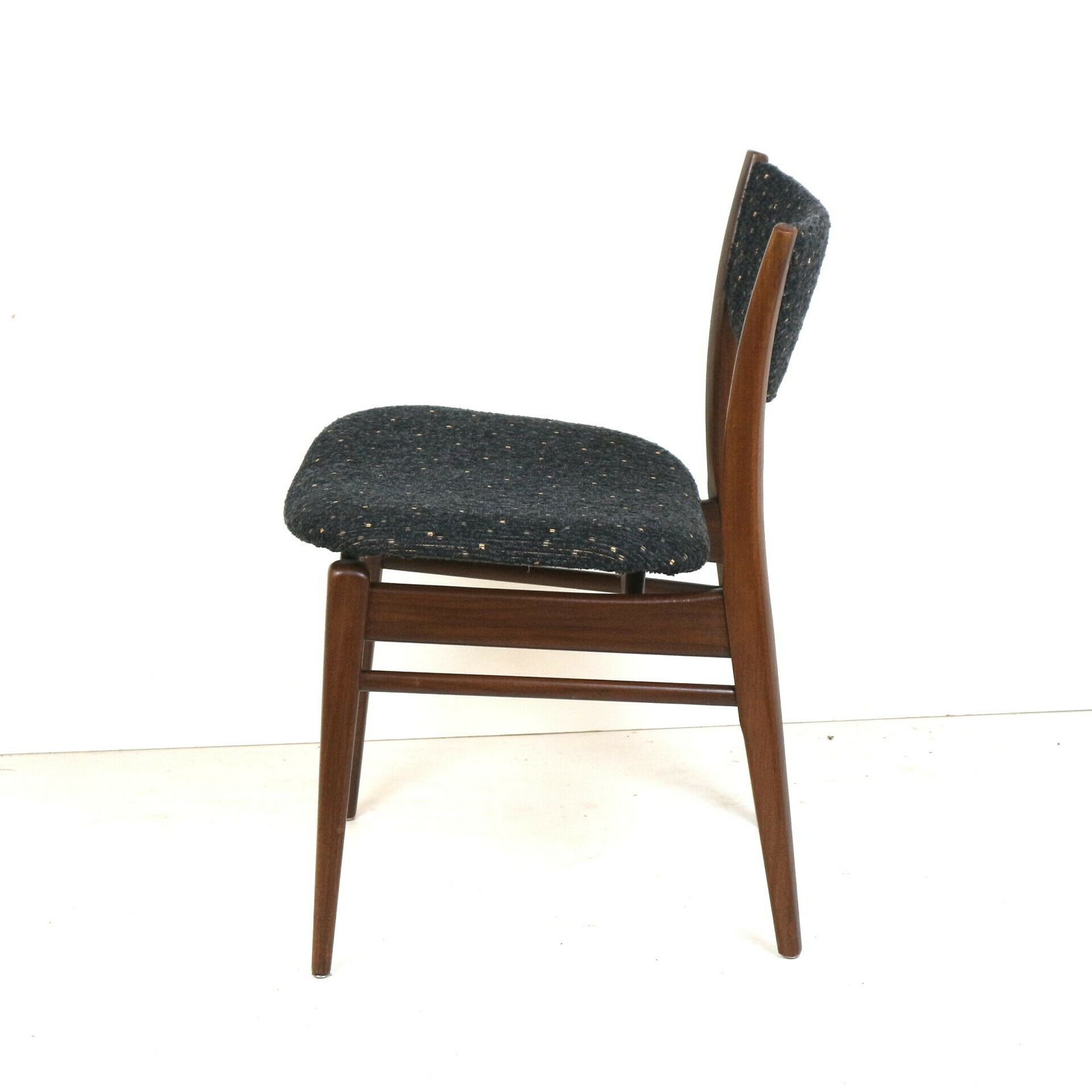 Vintage Chair With Beautiful Teak Frame Made In The 60s photo 105.04