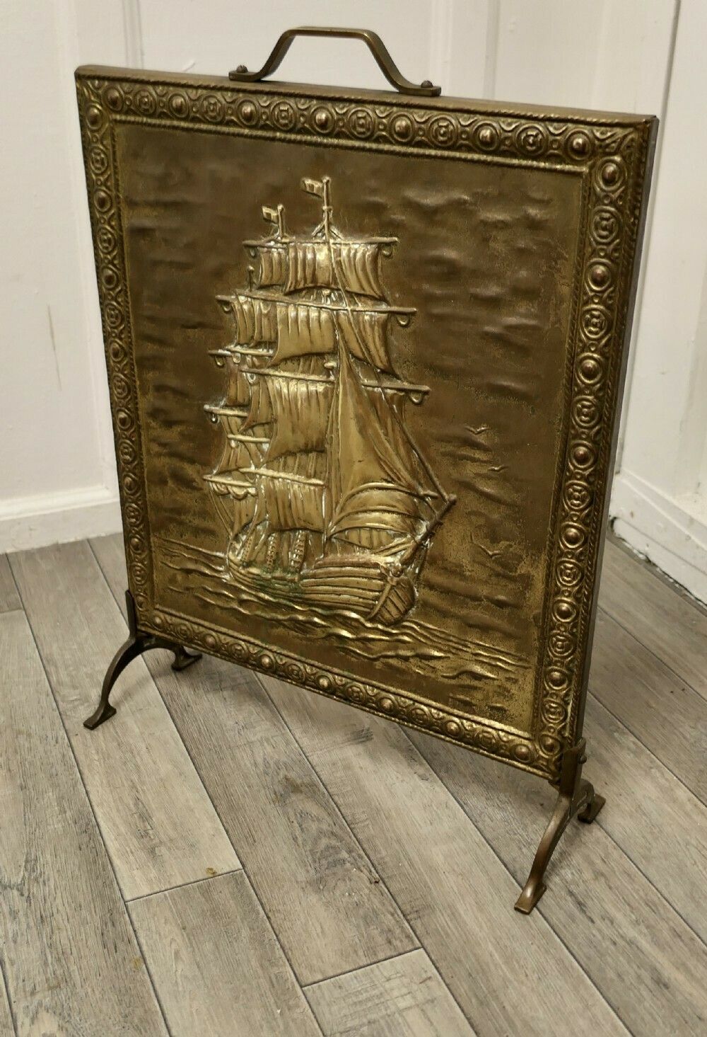 A Large Brass Fire Screen With The Cutty Sark photo Home Fixtures