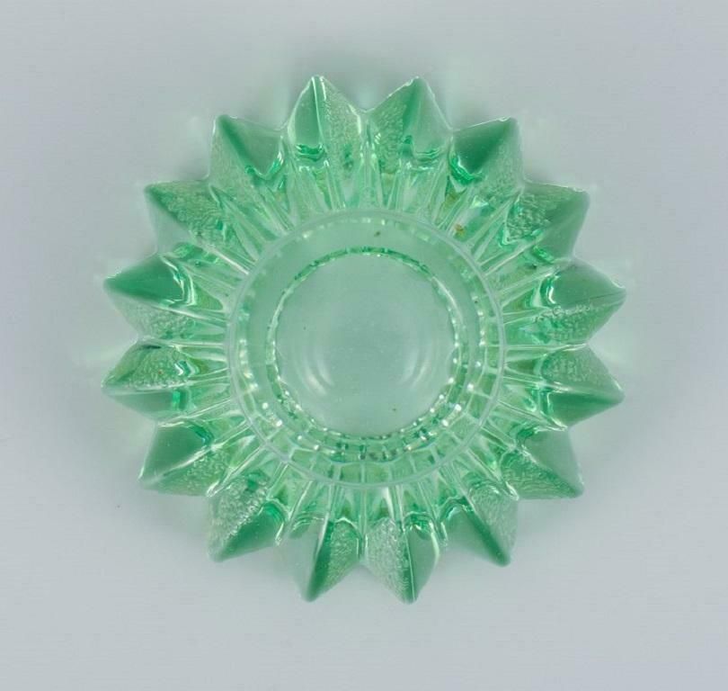Pierre Gire 1901 1984 Aka Pierre Daesn France Green Art Glass Bowl photo Home Decor
