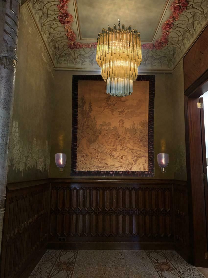 Majestic Italian Chandelier Triedri, 184 Prism, Murano photo furniture