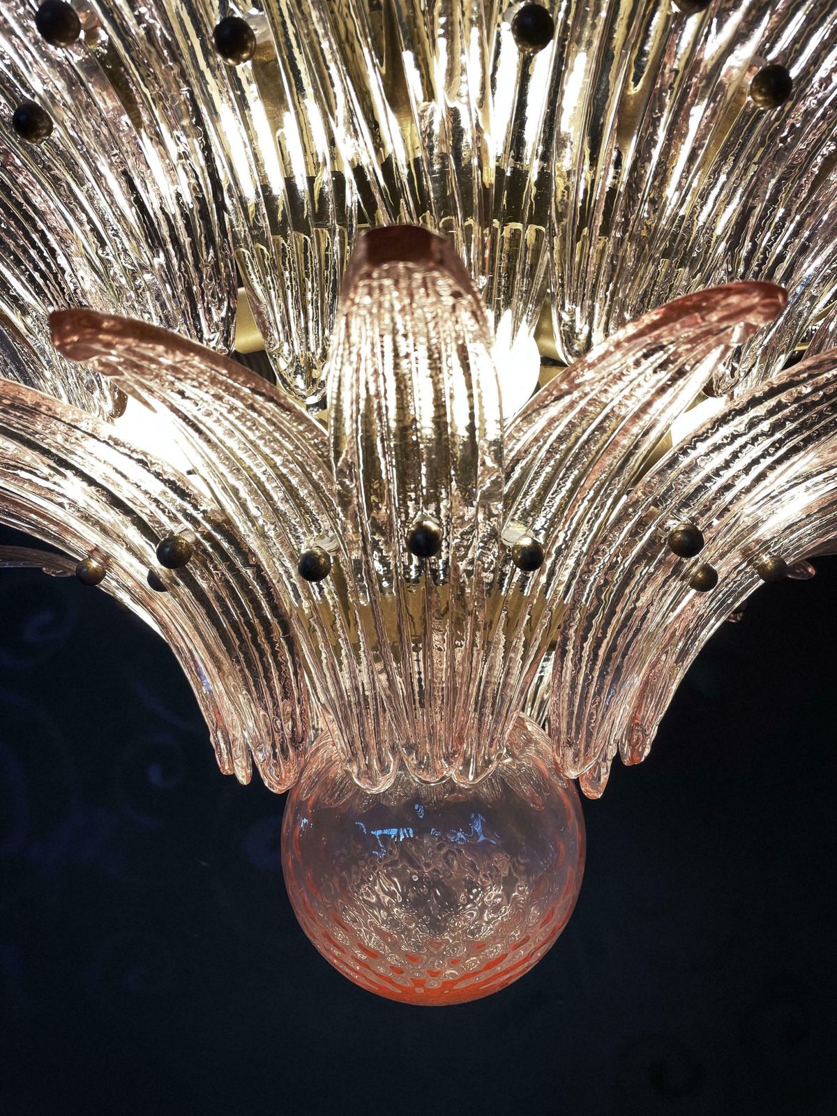 photo vintage Monumental Pair Of Pink Glass Leaf Chandeliers, Murano
