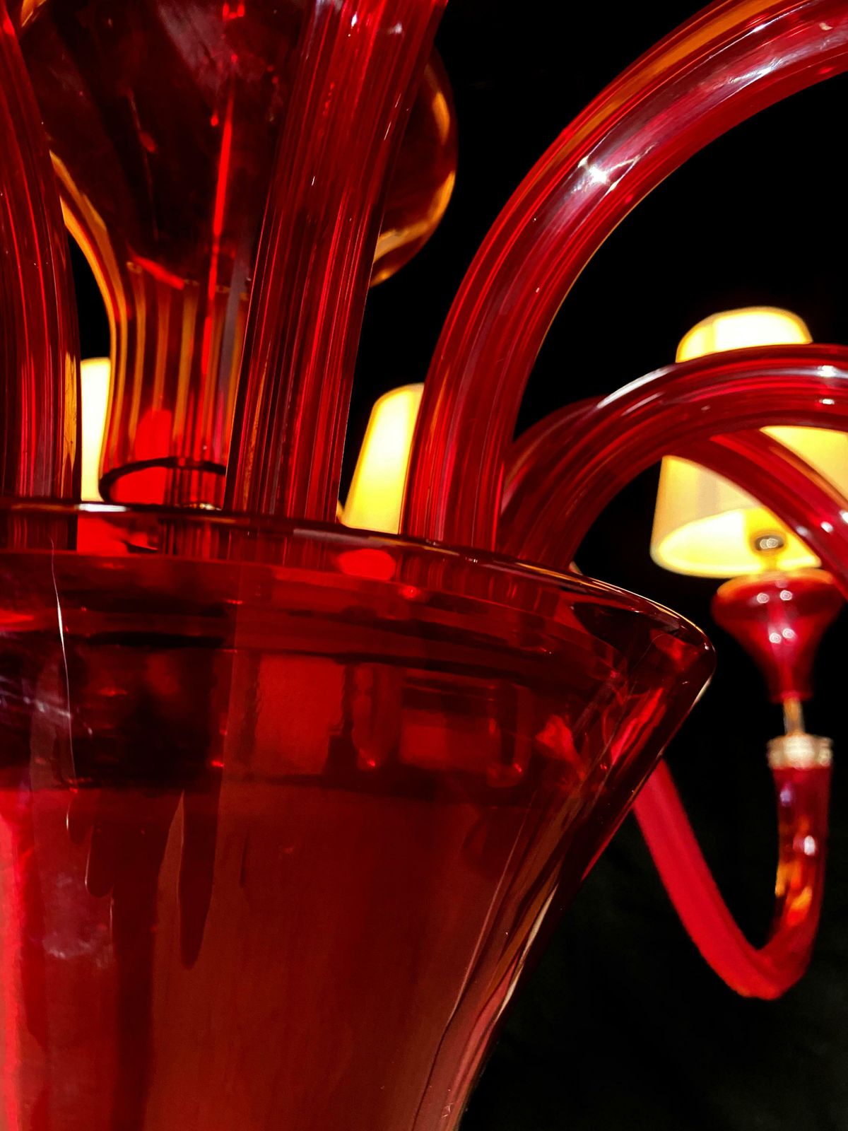 photo furniture Italian Chandelier By Barovier And Toso Murano 1990