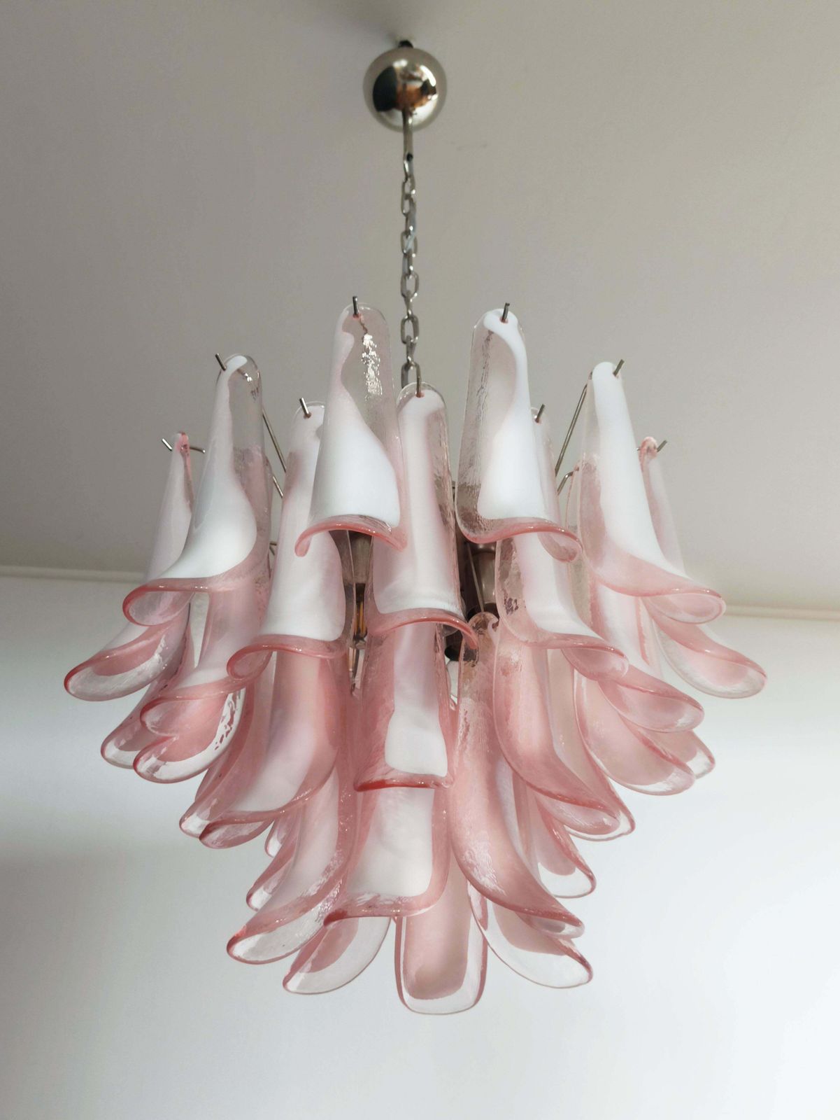 Italian 36 Pink And White Petals Chandelier, Murano photo 1454.0