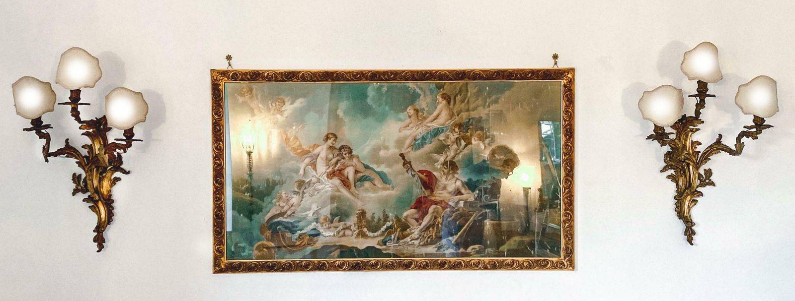 19th Century Pair Louis XV Style Gilt Bronze Appliques Or Wall Lights