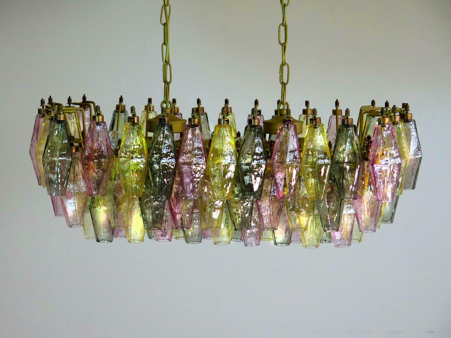 photo vinterior Pair Of Poliedri Candeliers, 84 Multicoloured Glasses, Murano