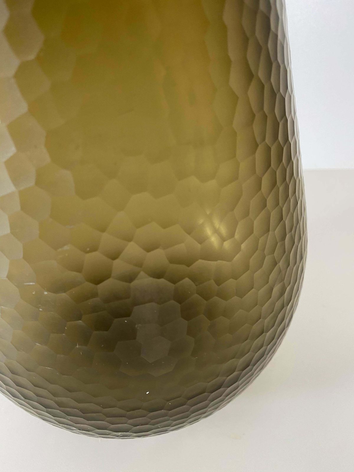 photo furniture Battuto Nido D’ape Amber Vase Attributed To Carlo Scarpa, Murano, 1940