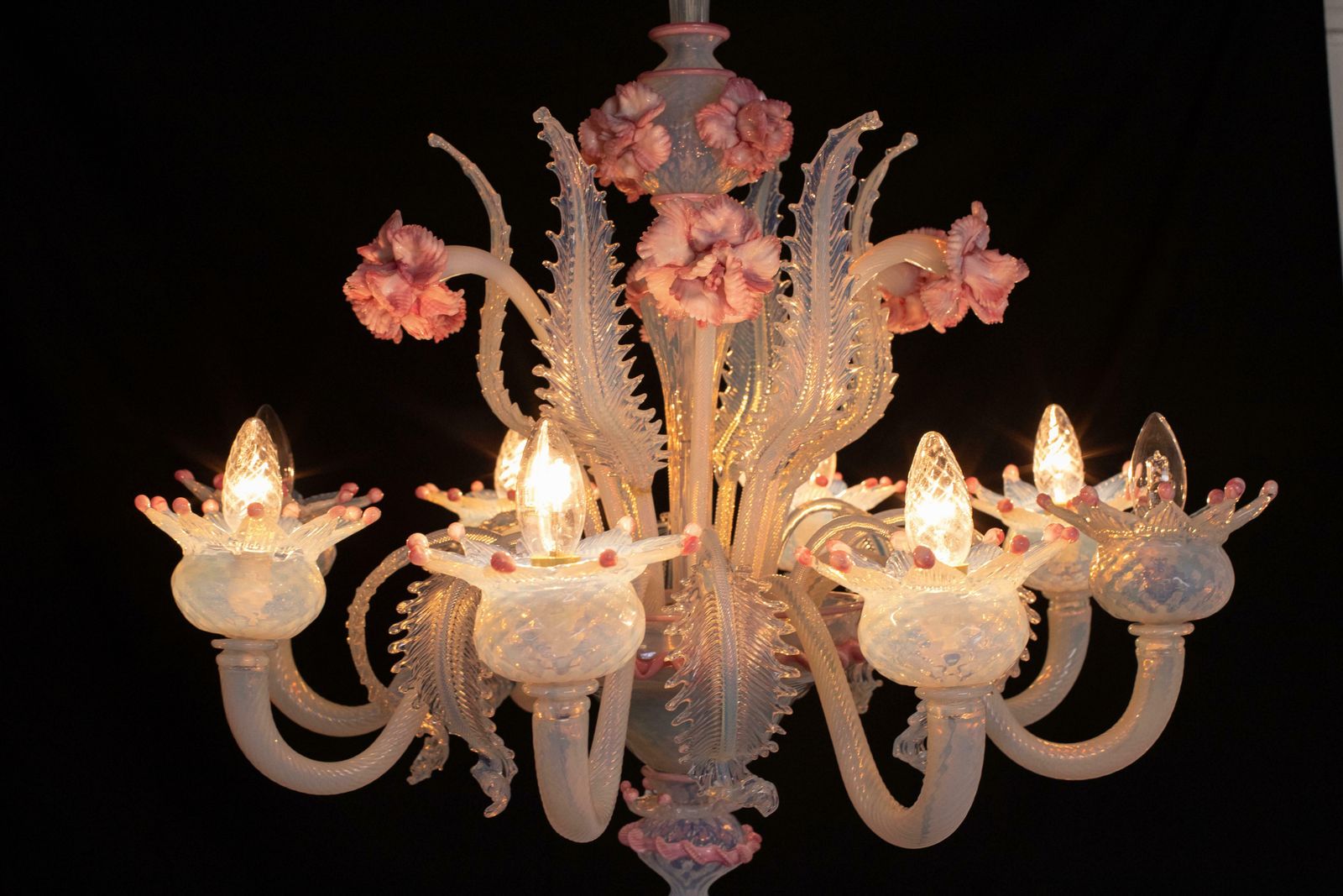 5804.0 Stunning Light Blue And Pink Venetian Chandelier, Murano, 1950s photo