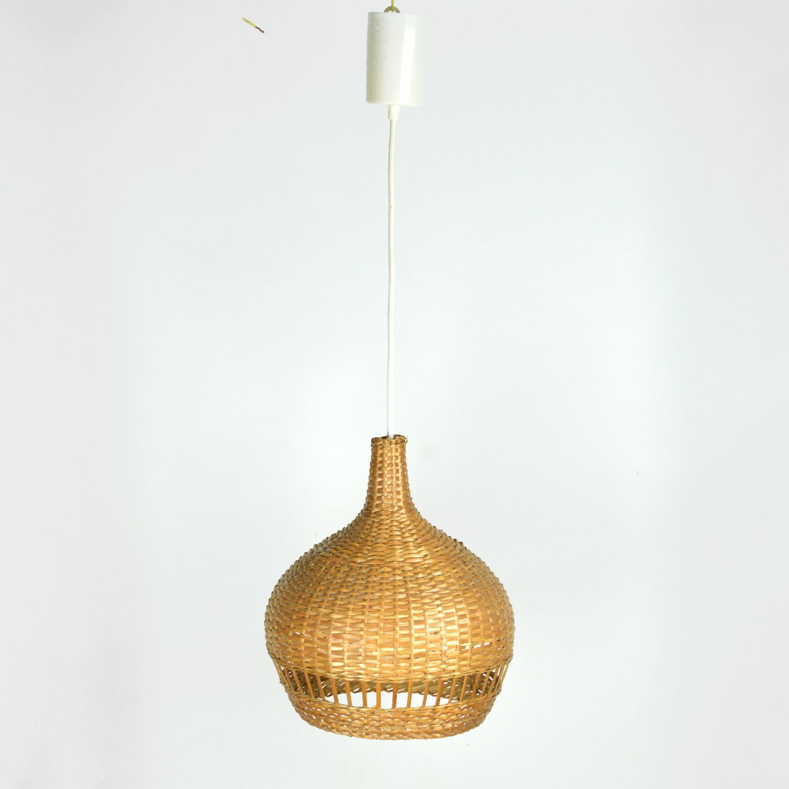photo vintage 1960s Scandinavian Ceiling Lamp With Wicker Shade, Denmark