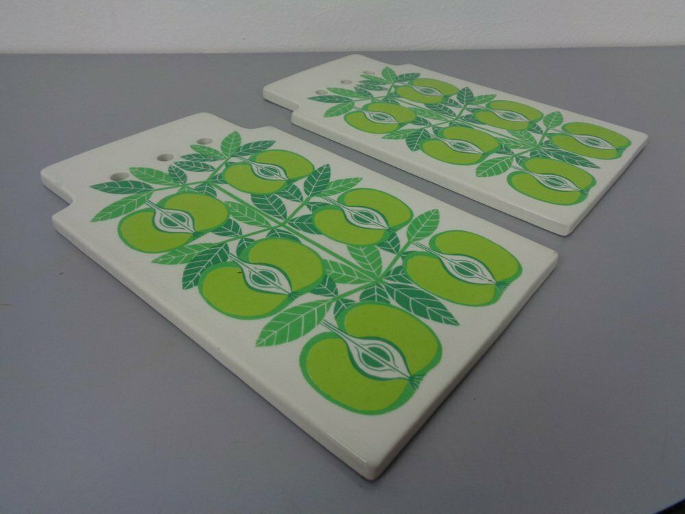 Serving Plates By Raija Liisa Uosikkinen For Arabia, 1960s, Set Of 2 photo furniture
