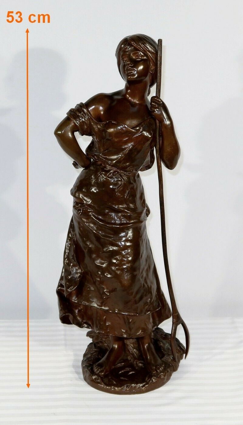 Important Bronze "Young Peasant Woman", Signed H. Moreau, 2nd Part 19th Century photo furniture
