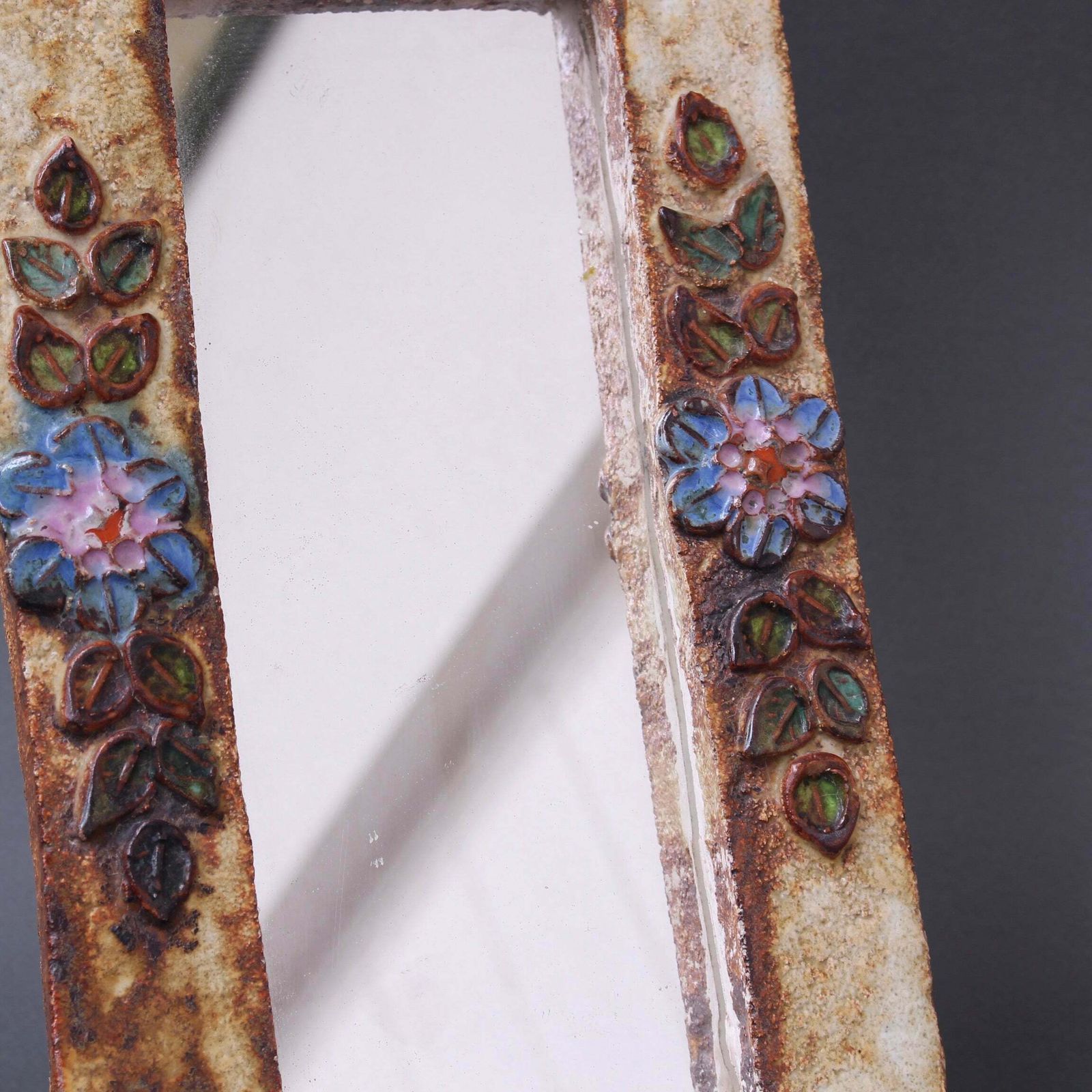 photo vintage Ceramic Wall Mirror With Flower Motif By La Roue (Circa 1960s)