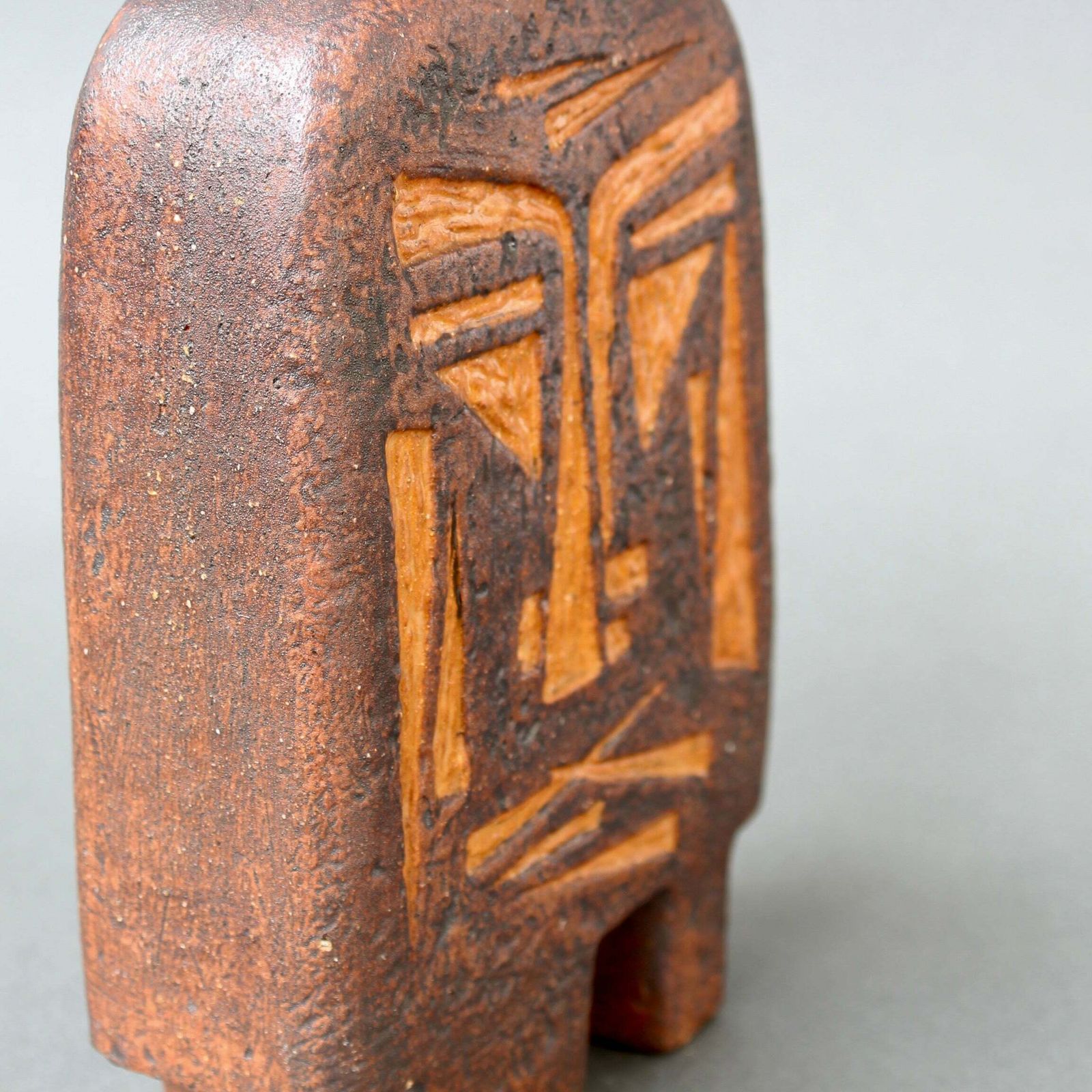 photo vintage French Ceramic Vase With African Mask Motif Attributed To Jacqueline Lerat (Circa 1960s)