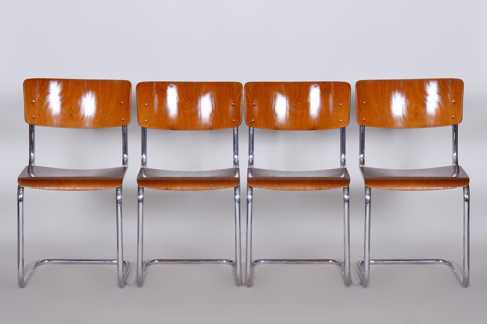 Set Of Four Bauhaus Beech Chairs, Restored, Germany, 1930s photo 1900.0