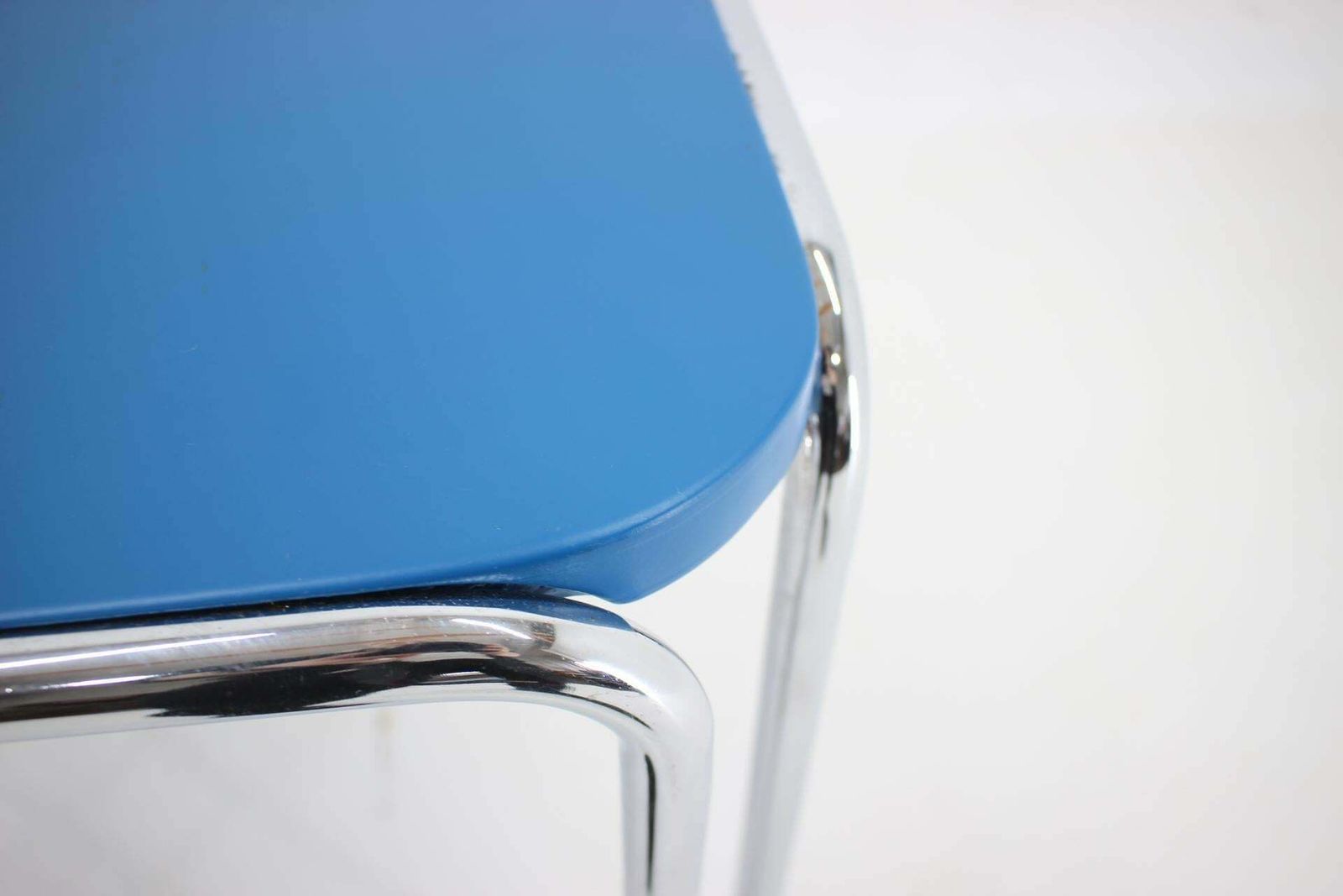 photo furniture 1930s Marcel Breuer B10 Bauhaus Tubular Table By Mucke Melder, Czechoslovakia