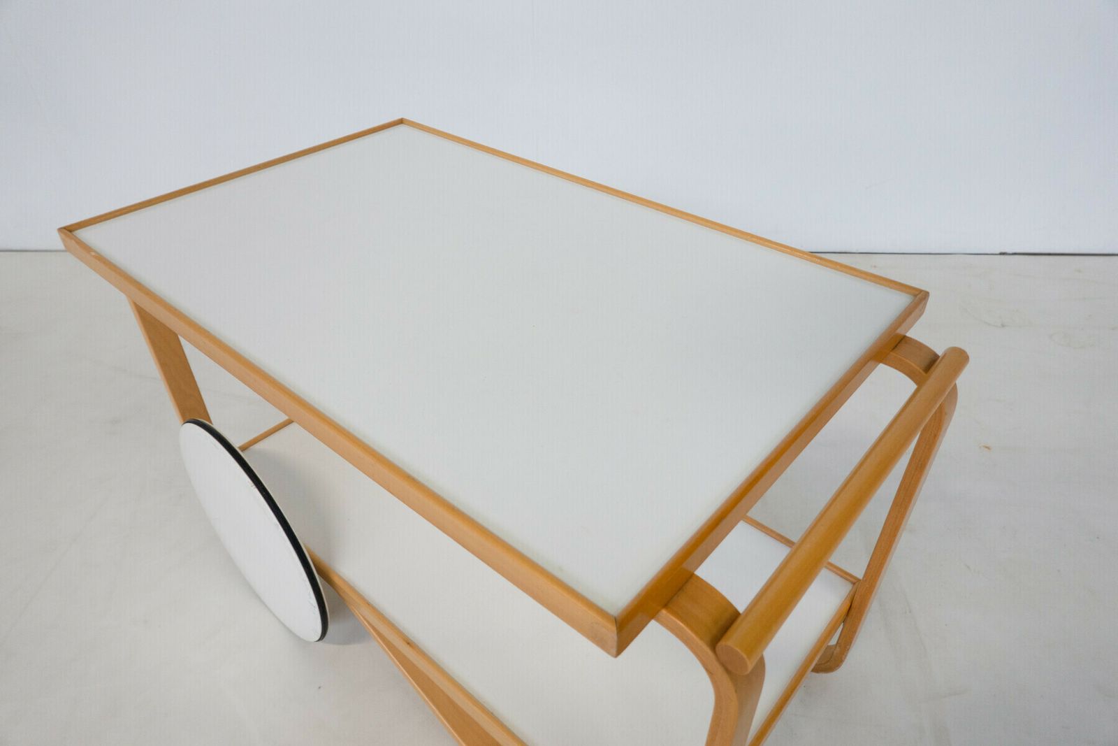 Mid Century Modern "901" Serving Trolley By Alvar Aalto photo vinterior
