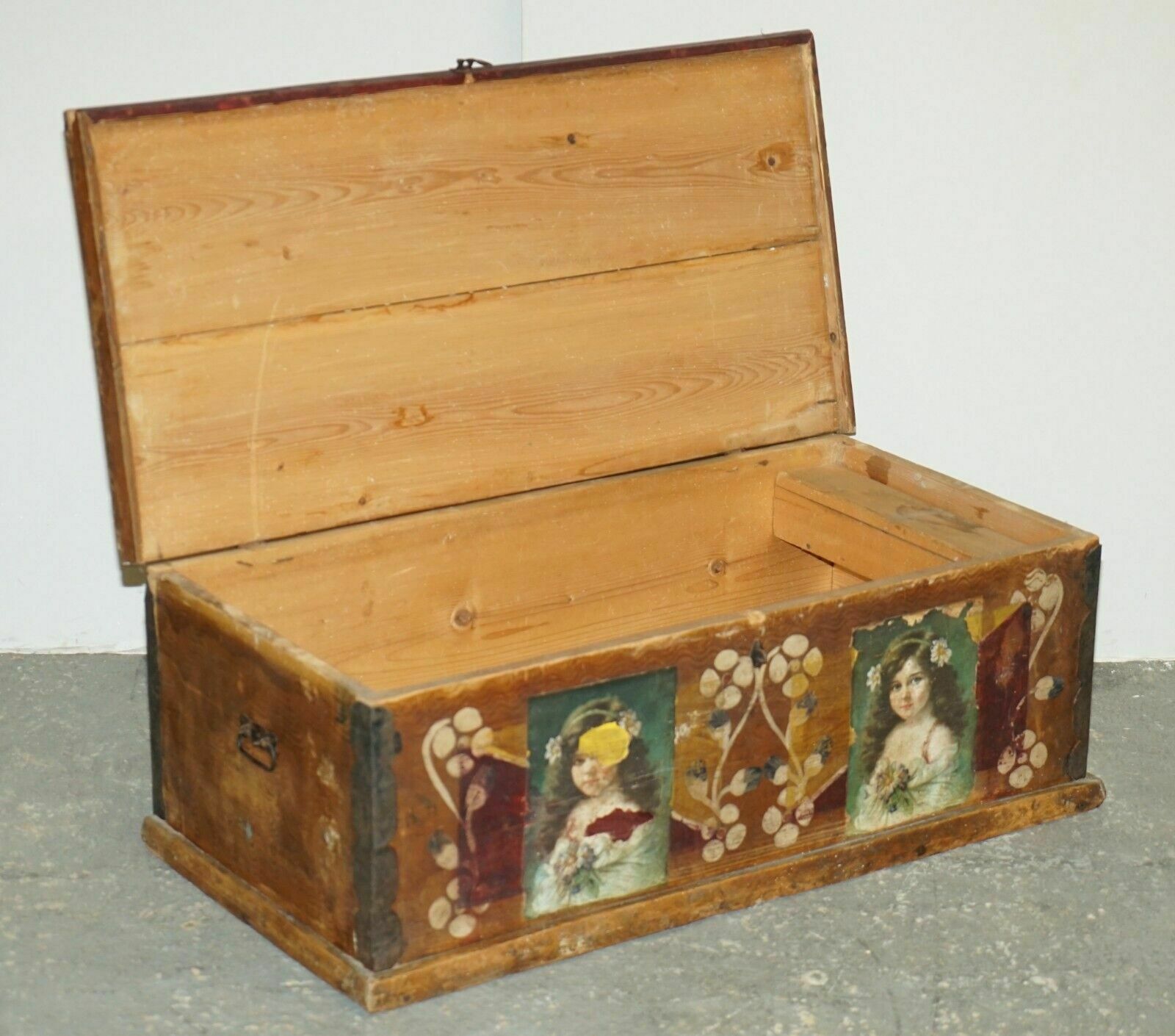 1750.0 Circa 1900 Original Paint Romanian Blanket Chest Coffer Trunk Children Pictures photo