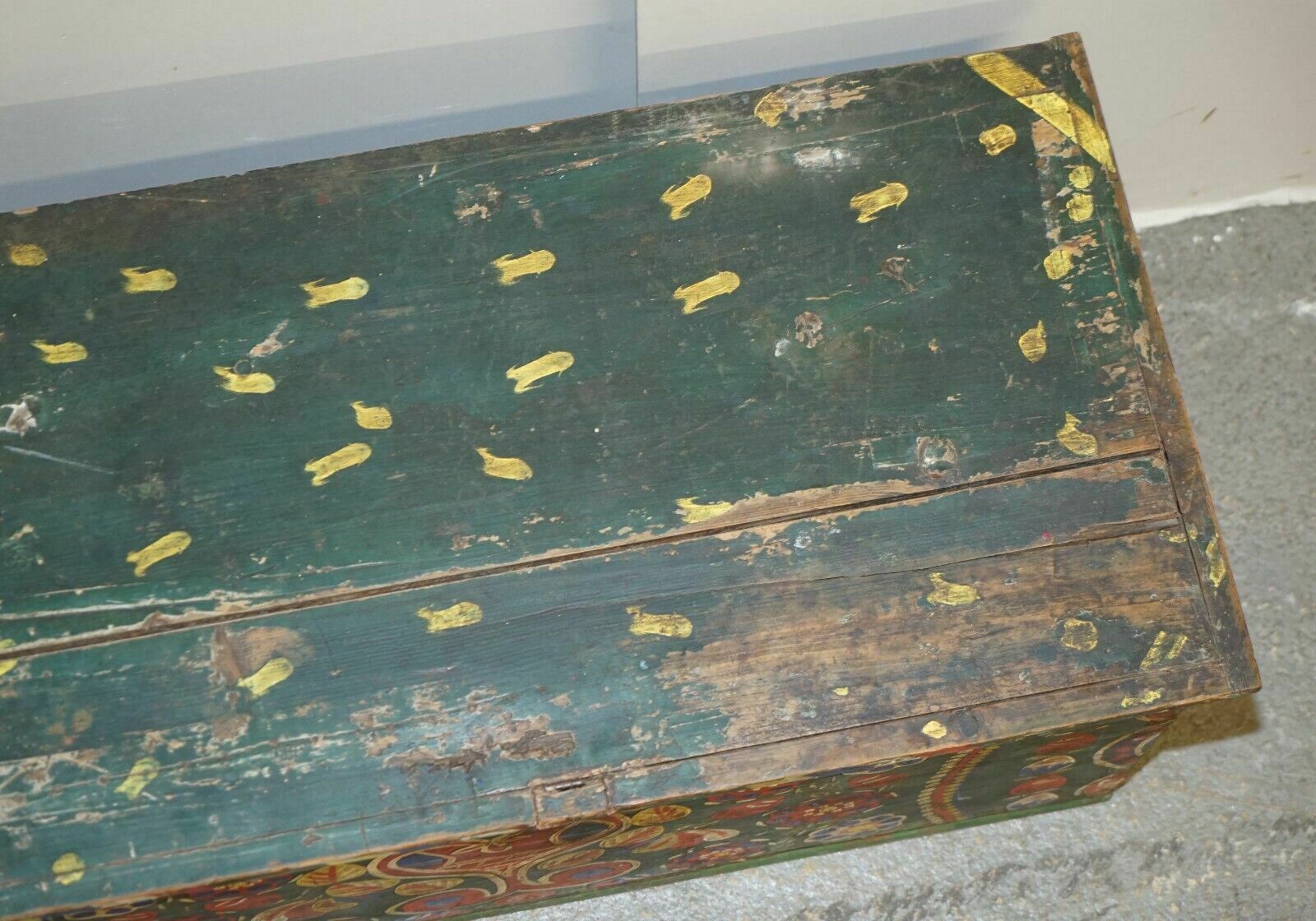 photo furniture 1901 Dated Love Heart Antique Original Paint Romanian Blanket Chest Coffer Trunk