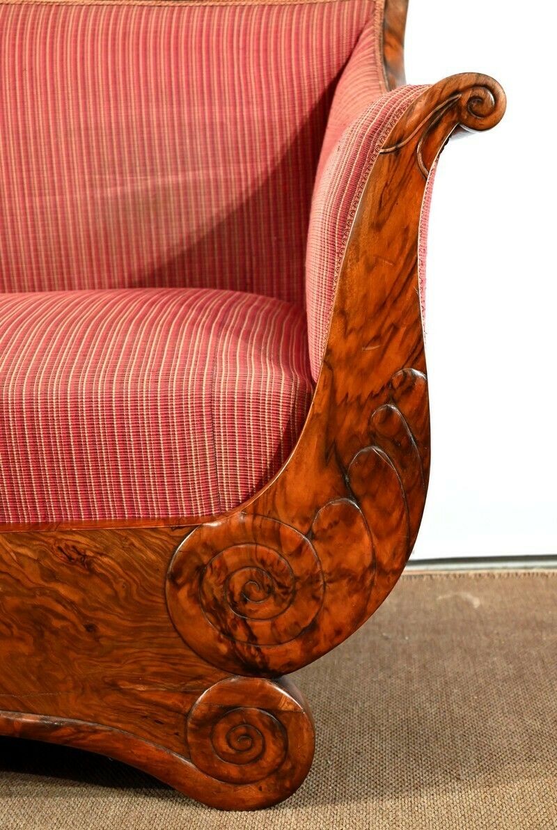 photo vintage 3 Seater Sofa In Burl Walnut, Restoration Style   1st Part Of The 19th Century
