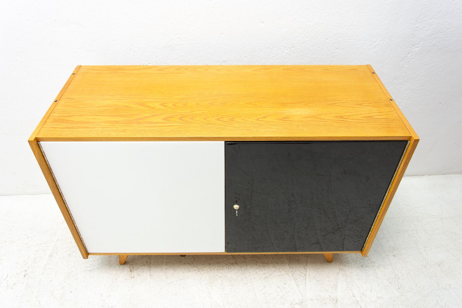 photo furniture Fully Restored Mid Century Sideboard U 450 By Jiří Jiroutek, 1960´S, Czechoslovakia
