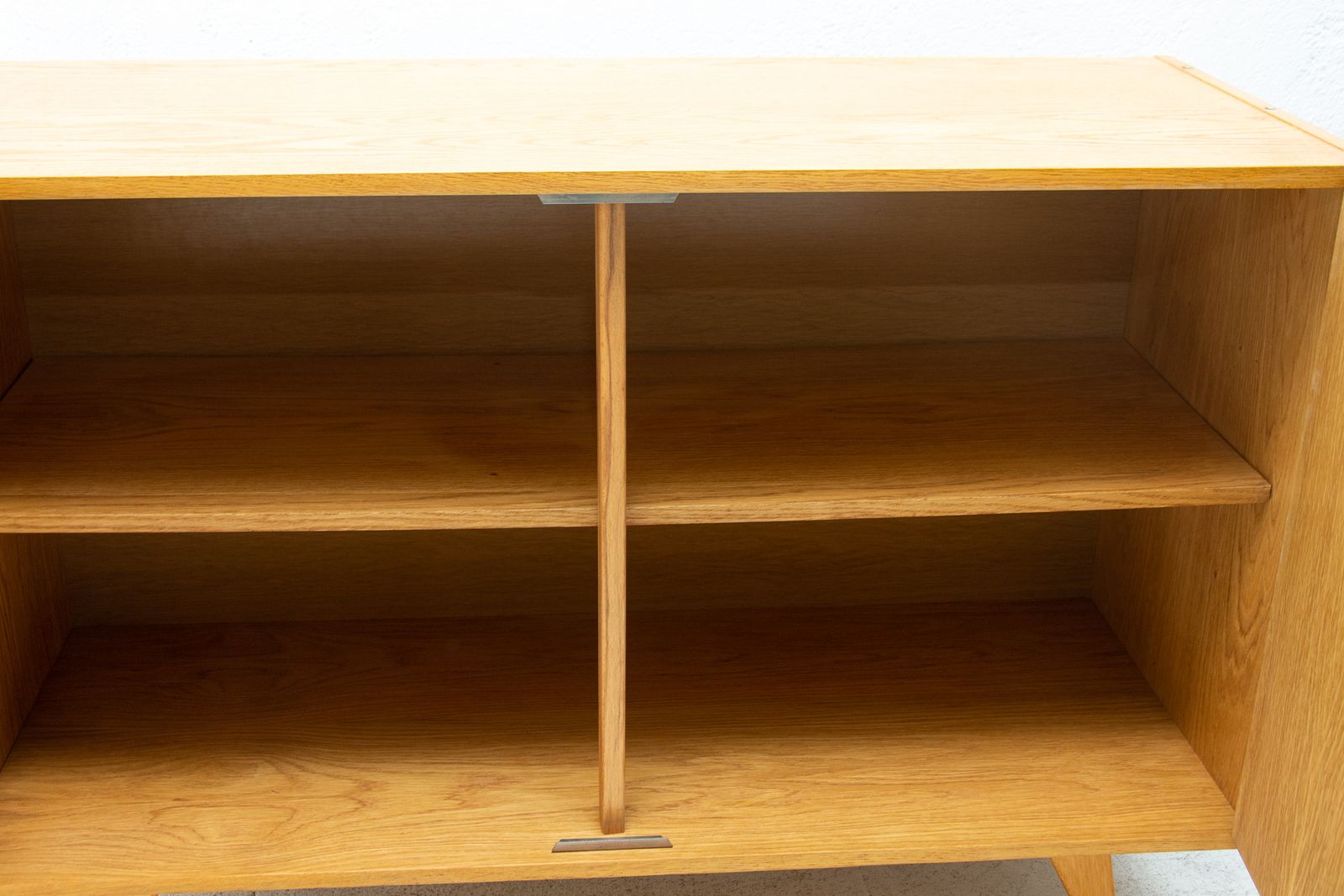 photo buy Fully Restored Mid Century Sideboard U 450 By Jiří Jiroutek, 1960´S, Czechoslovakia