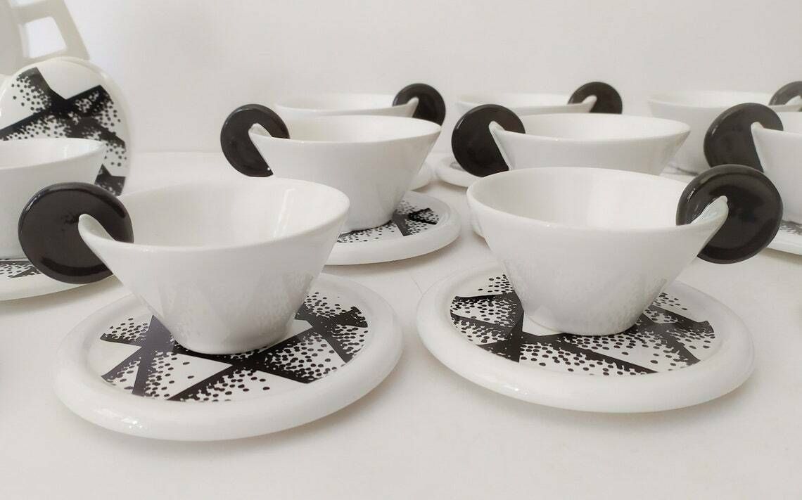 Service Set In Ceramic Tea And Coffee Mas Italy 6+6 Black And White Memphis Era Style Design Castaldi Mattresses Pop Art photo furniture