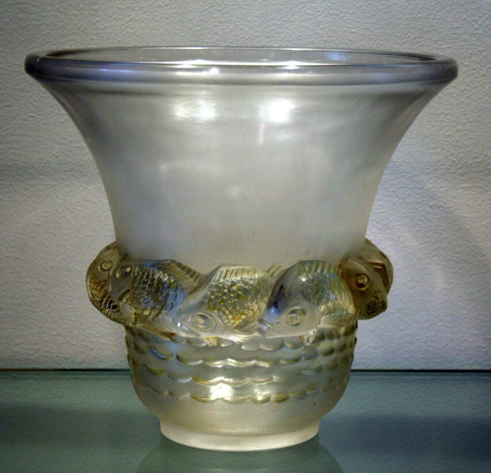 Renè Lalique France Vase Piriac Opalescent Glass 1043 1930 Art Nouveau Liberty