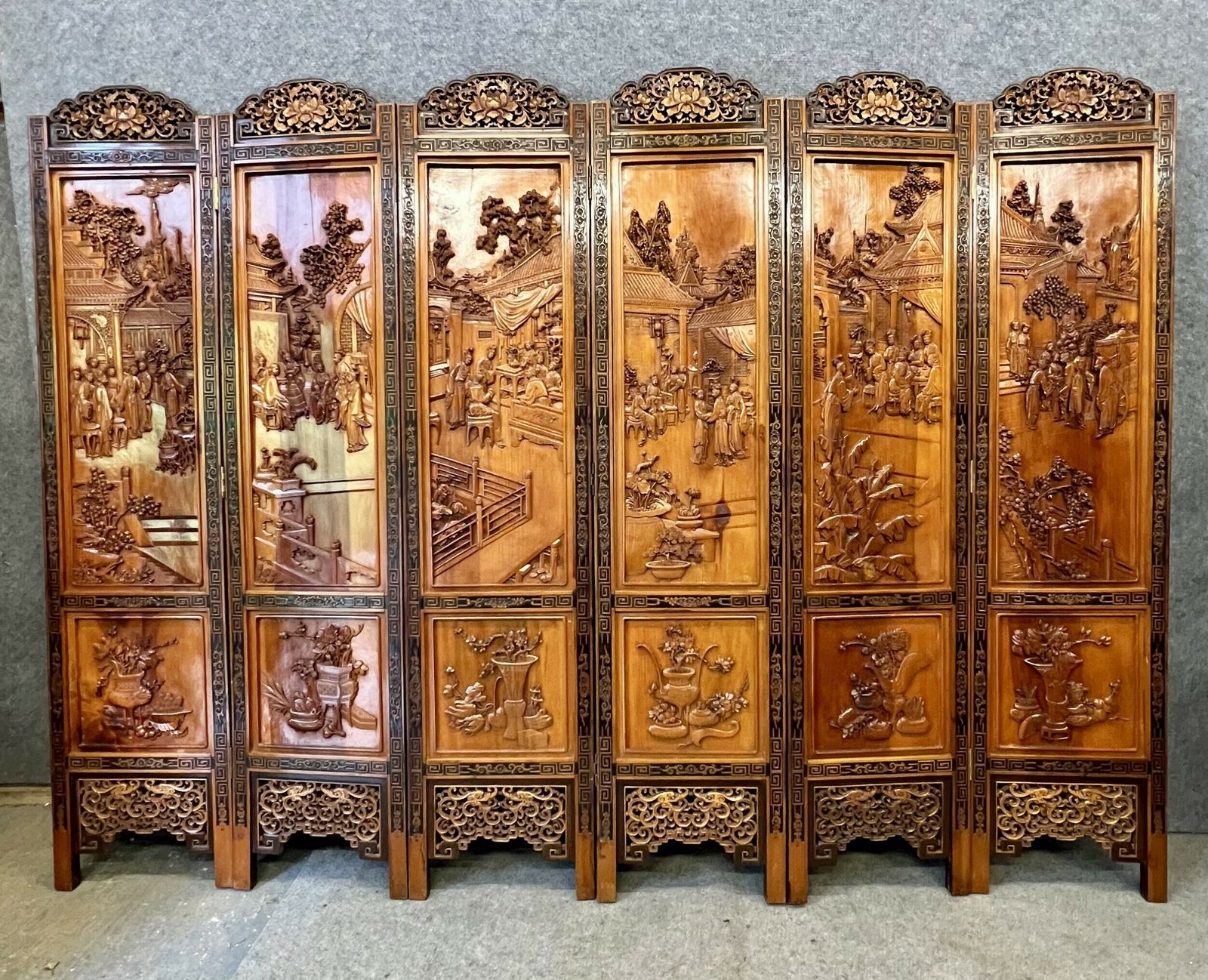 Stunning Chinese 6 Fold Room Divider