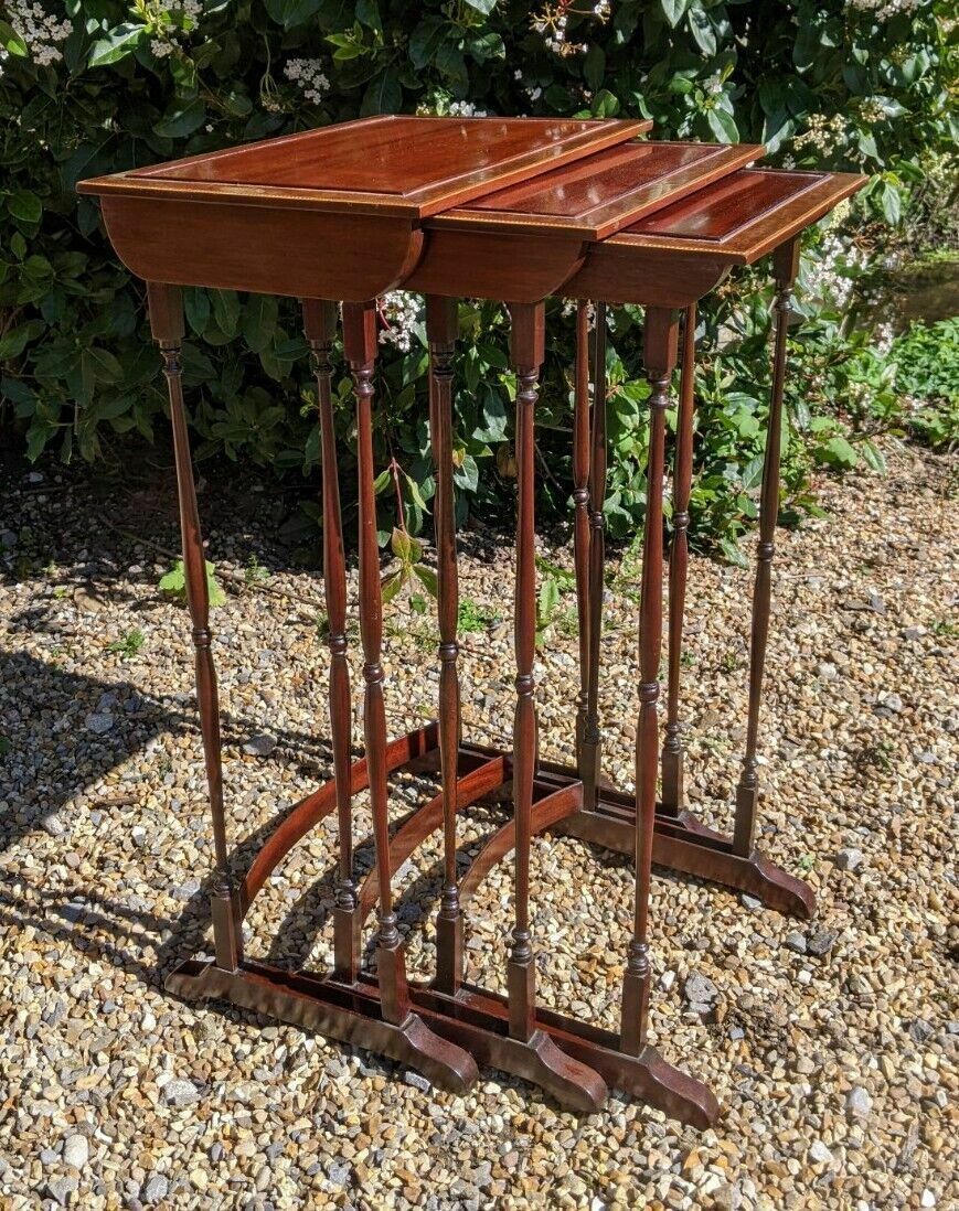 Elegant & Delicate Georgian Nest Of 3 Tables photo vintage
