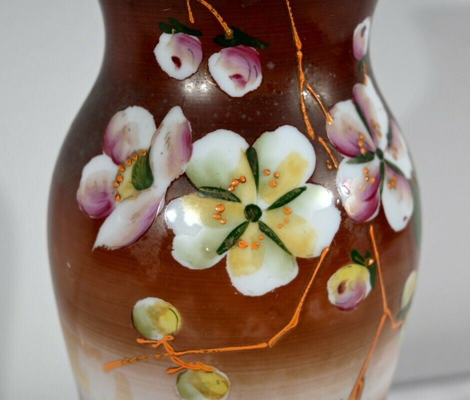 photo furniture Fine Porcelain Vase, Art Nouveau – 1900