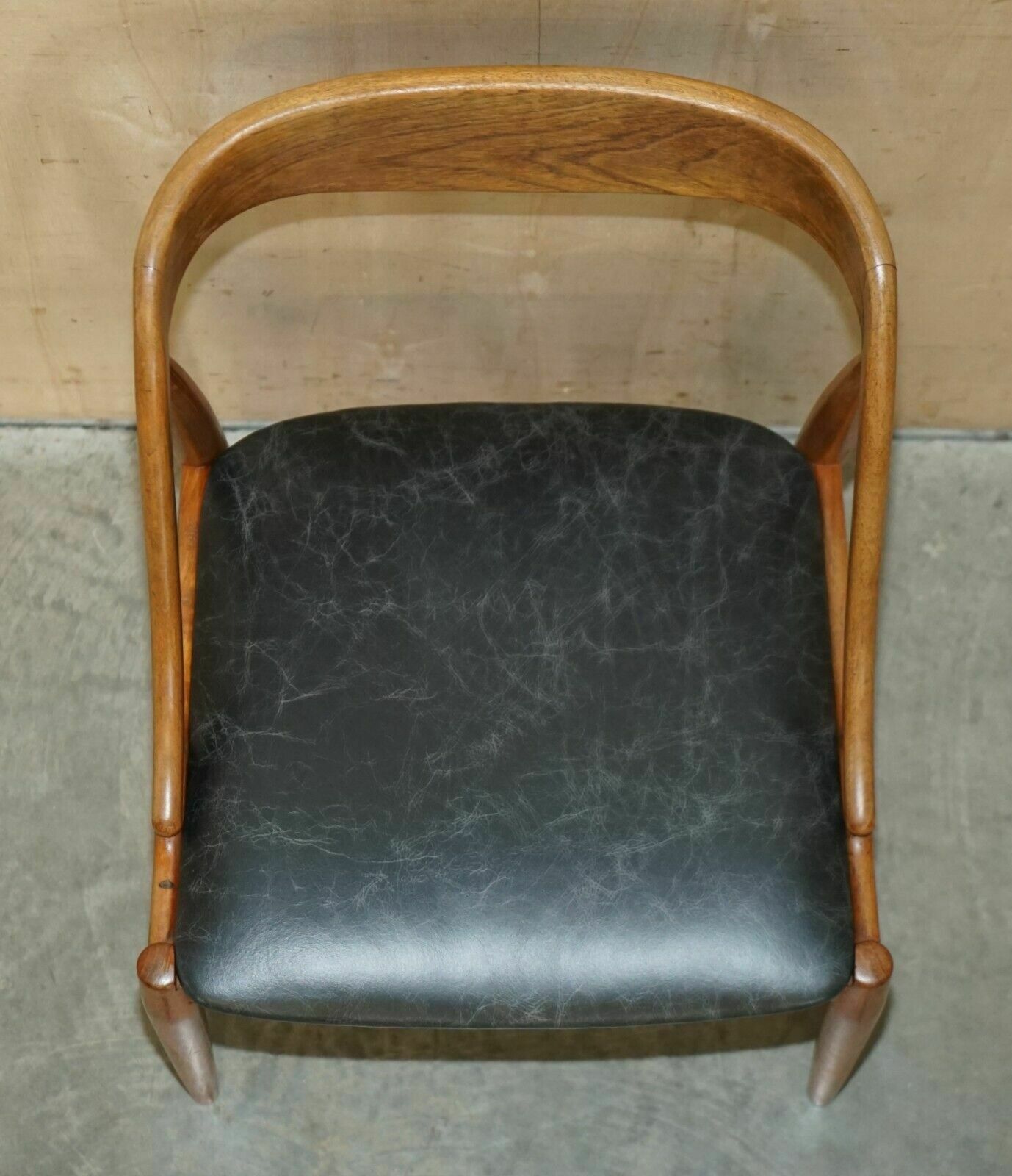 4500.0 Six Fully Restored Johannes Andersen Model 16 Uldum Dining Chairs Black Leather photo
