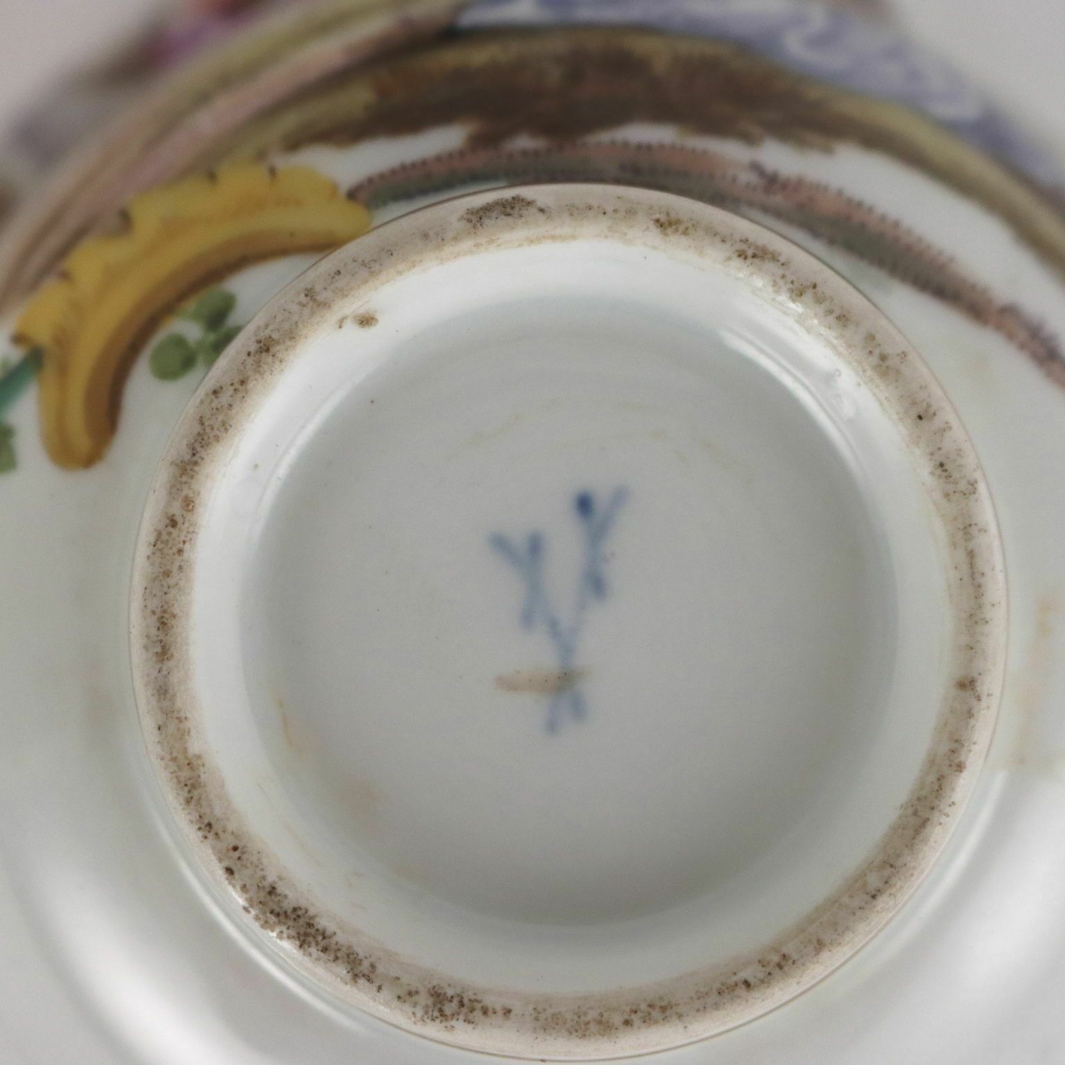 photo furniture Ancient Cup Meissen Porcelain Germany '700 Saucer Ancient Ceramic
