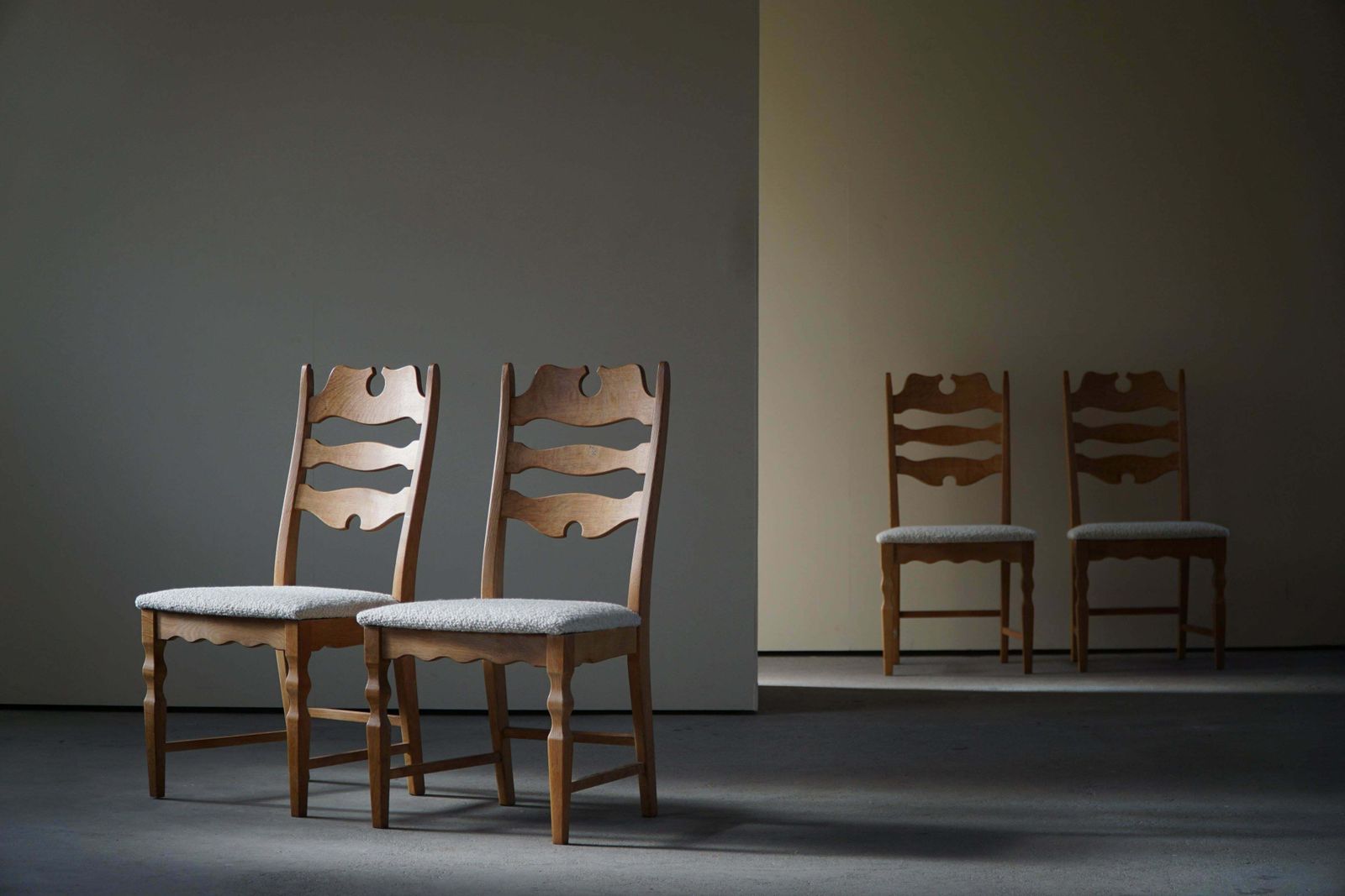 Set Of 4 Highback "Razorblade" Chairs In Oak & Bouclé, Henning Kjærnulf, 1960s photo furniture