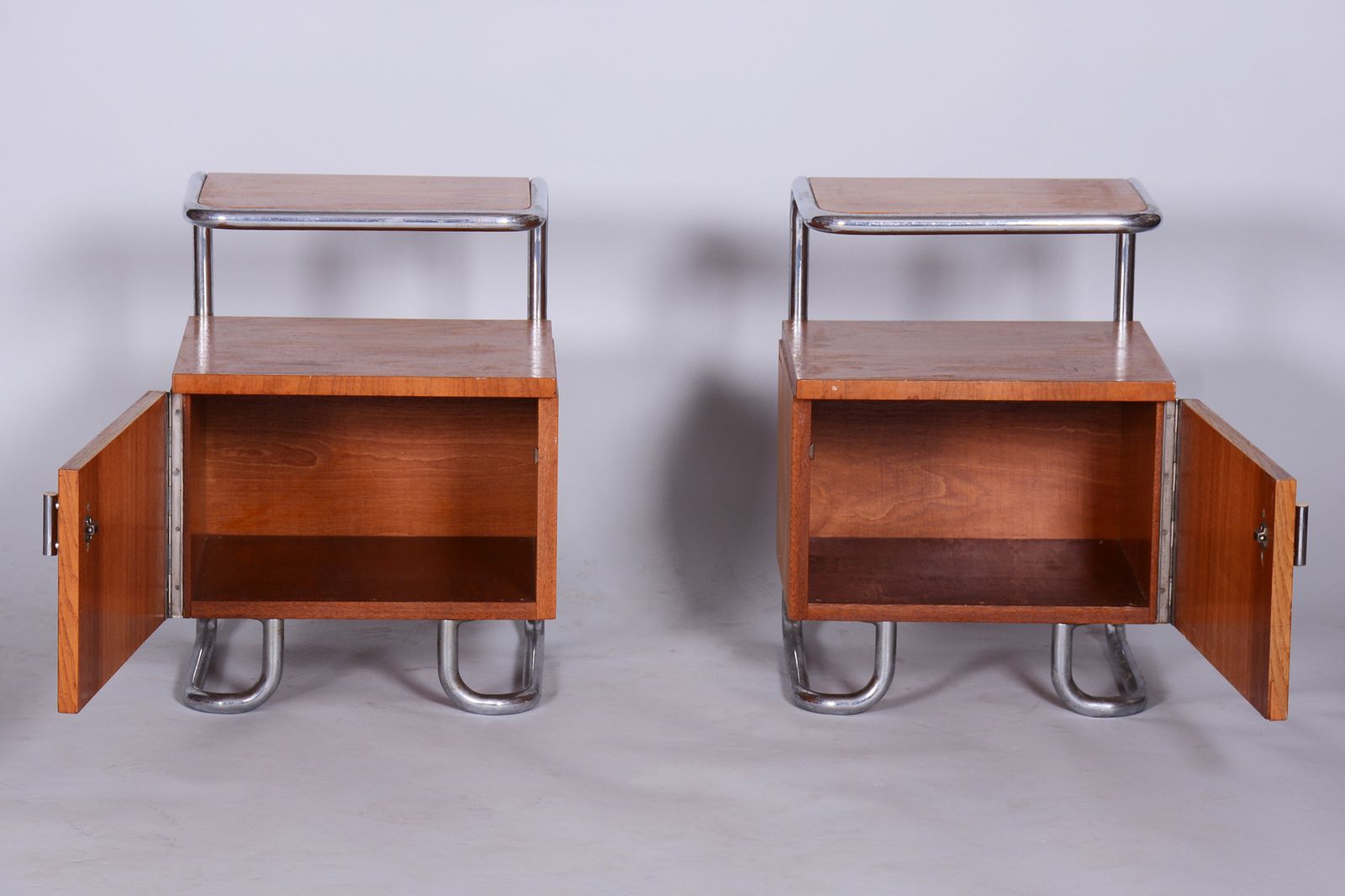 Pair Of Restored Bauhaus Oak Bed Side Tables, Mucke Melder, Czechia, 1930s photo buy