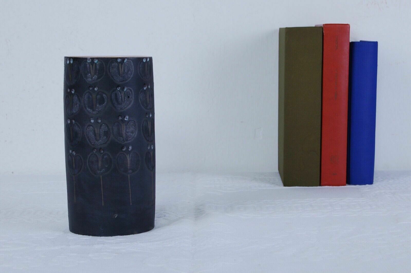 Glazed Terracotta Vase Design Pompeo Pianezzola Nove Bassano Black Flowers Decoration photo furniture