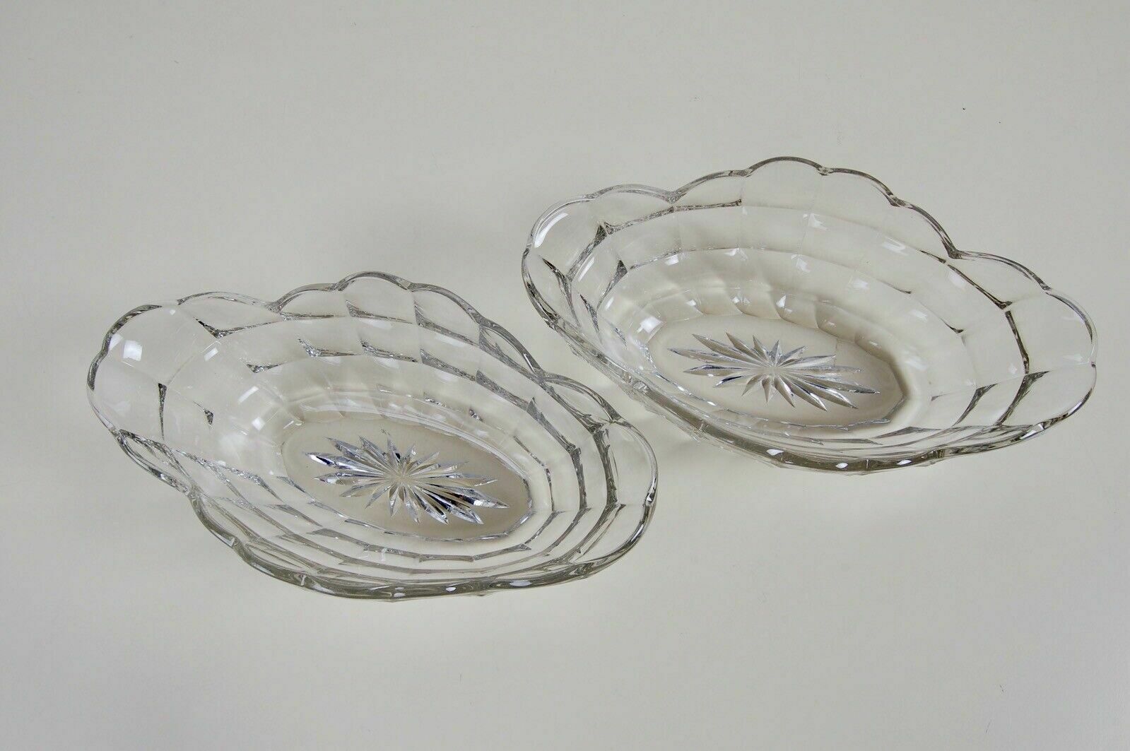 Old Bowls From The 1930s, Pair Of Oval Centrepieces, Often Faceted Glass photo buy