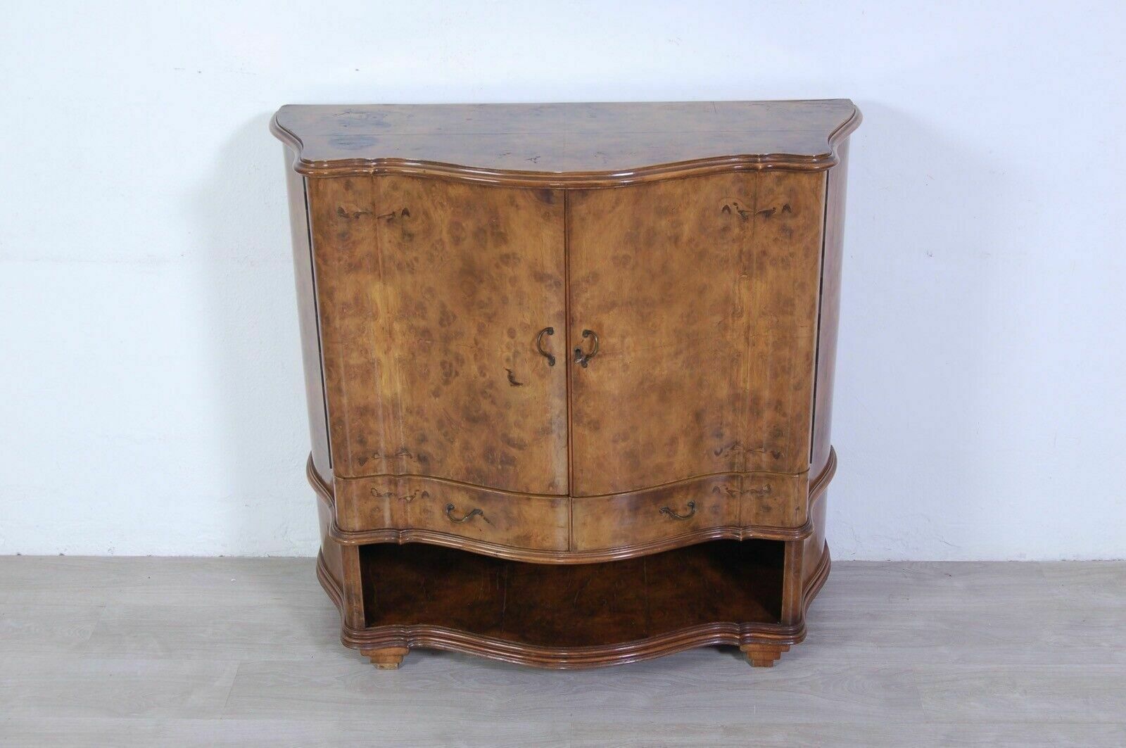 Vintage Furniture Design From The 50s. Bar Cabinet In Briar With Mirror Fronte Mosso
