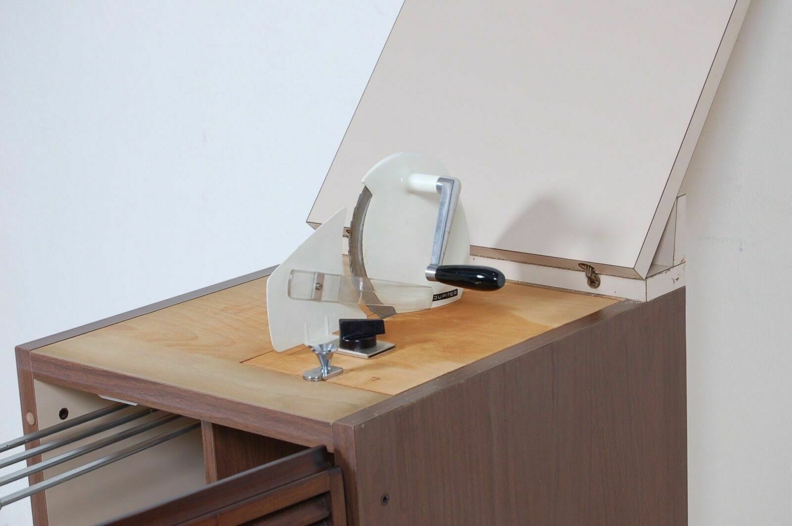photo furniture 1950s Kitchen Wall Unit, Sarila (Rimini), With Slicer And Tea Towel Warmer.