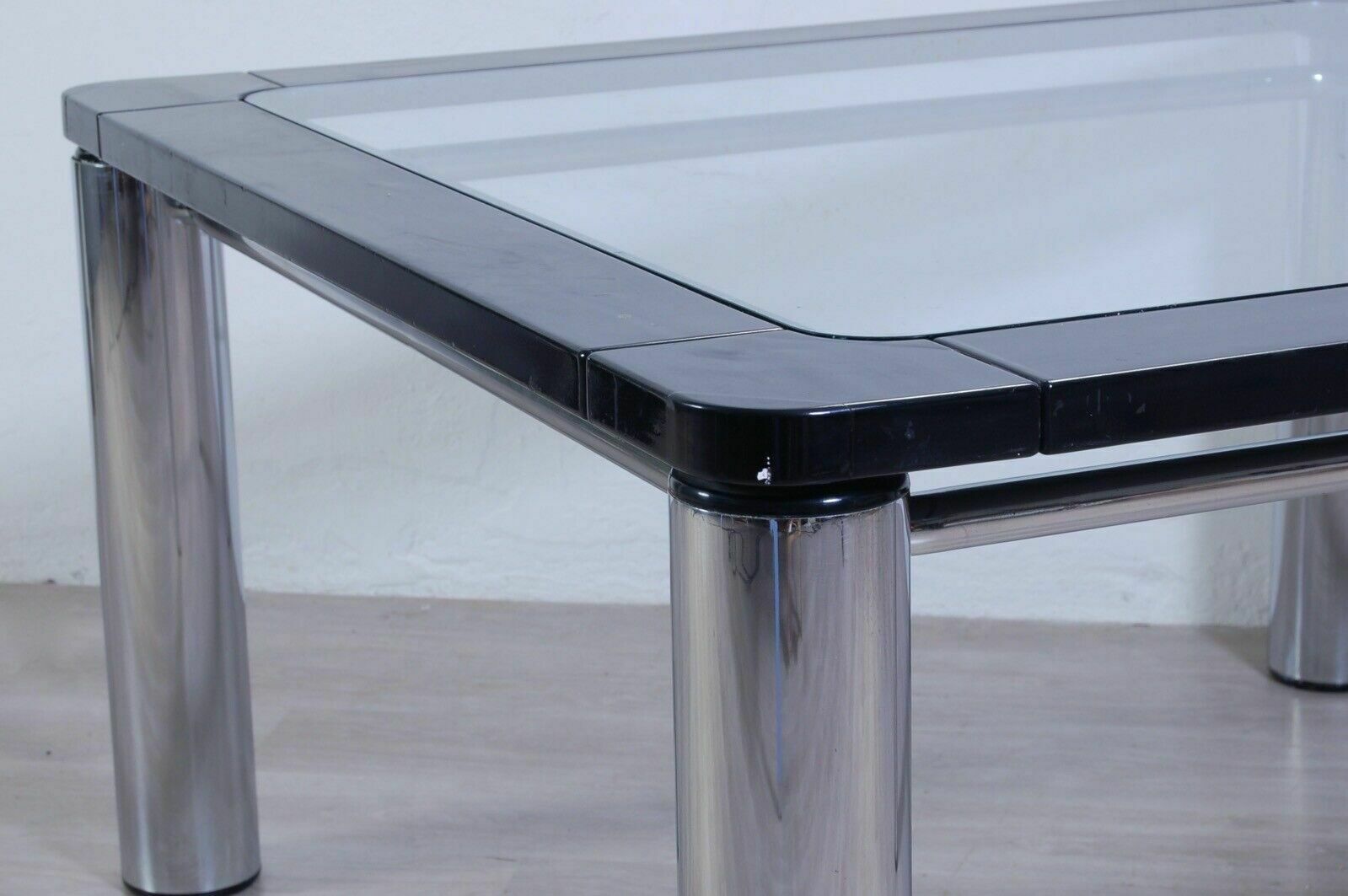 photo vintage Design Table From The 70s In Steel And Black Enamelled Wood, Square Glass Top