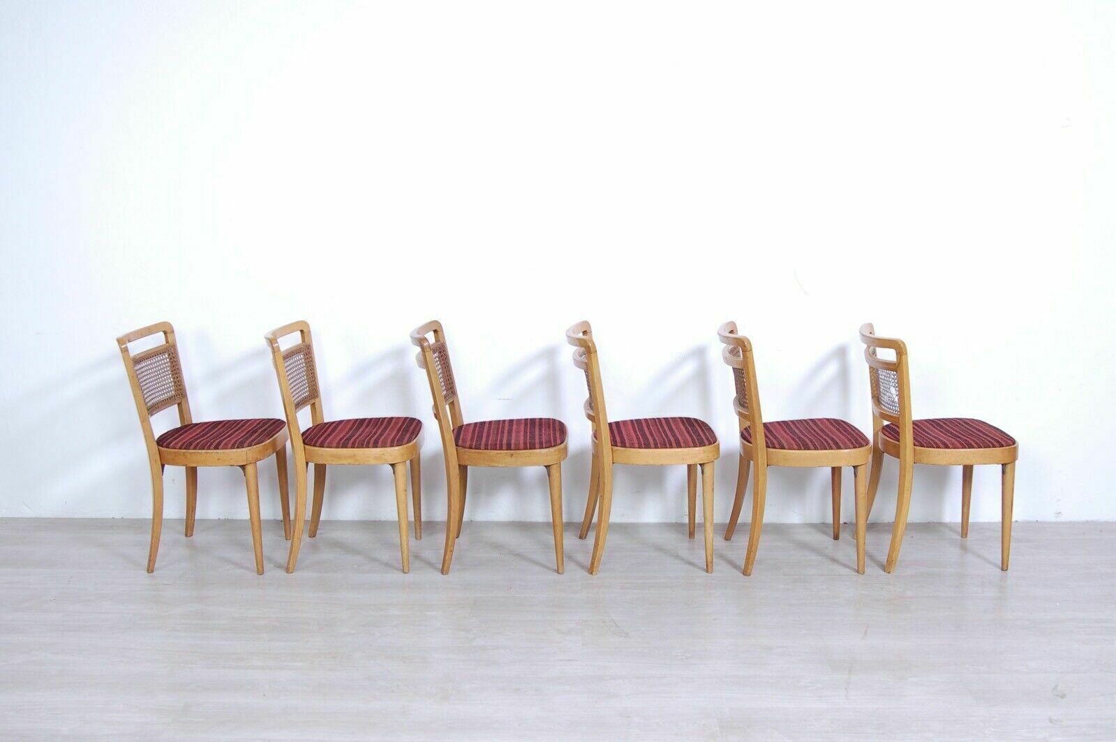 photo furniture Set Of 6 1940s Design Chairs With Vienna Straw Backrest To Be Restored