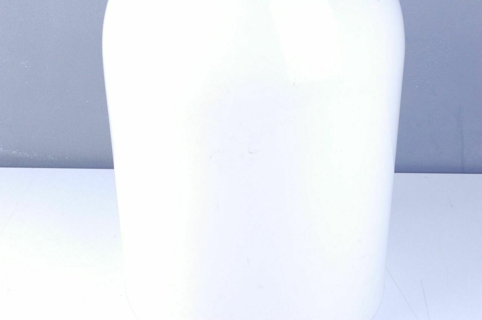 photo furniture Makio Hasuike For Gedy   White Paper Basket. Made In Italy.