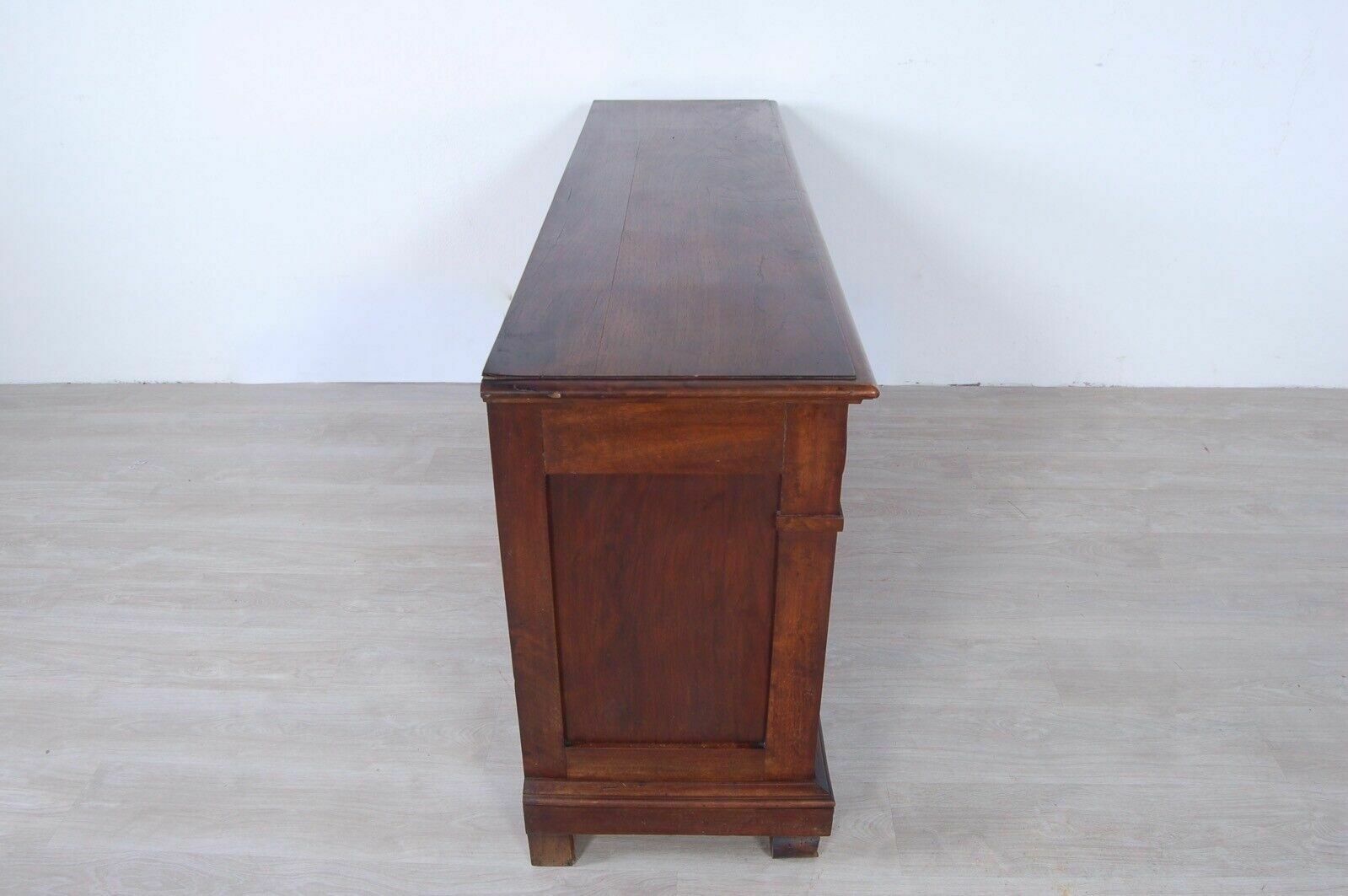 Ancient Low Sideboard, Old Chest Of Drawers With Mirror From The Early 1900s In Solid Wood photo vintage