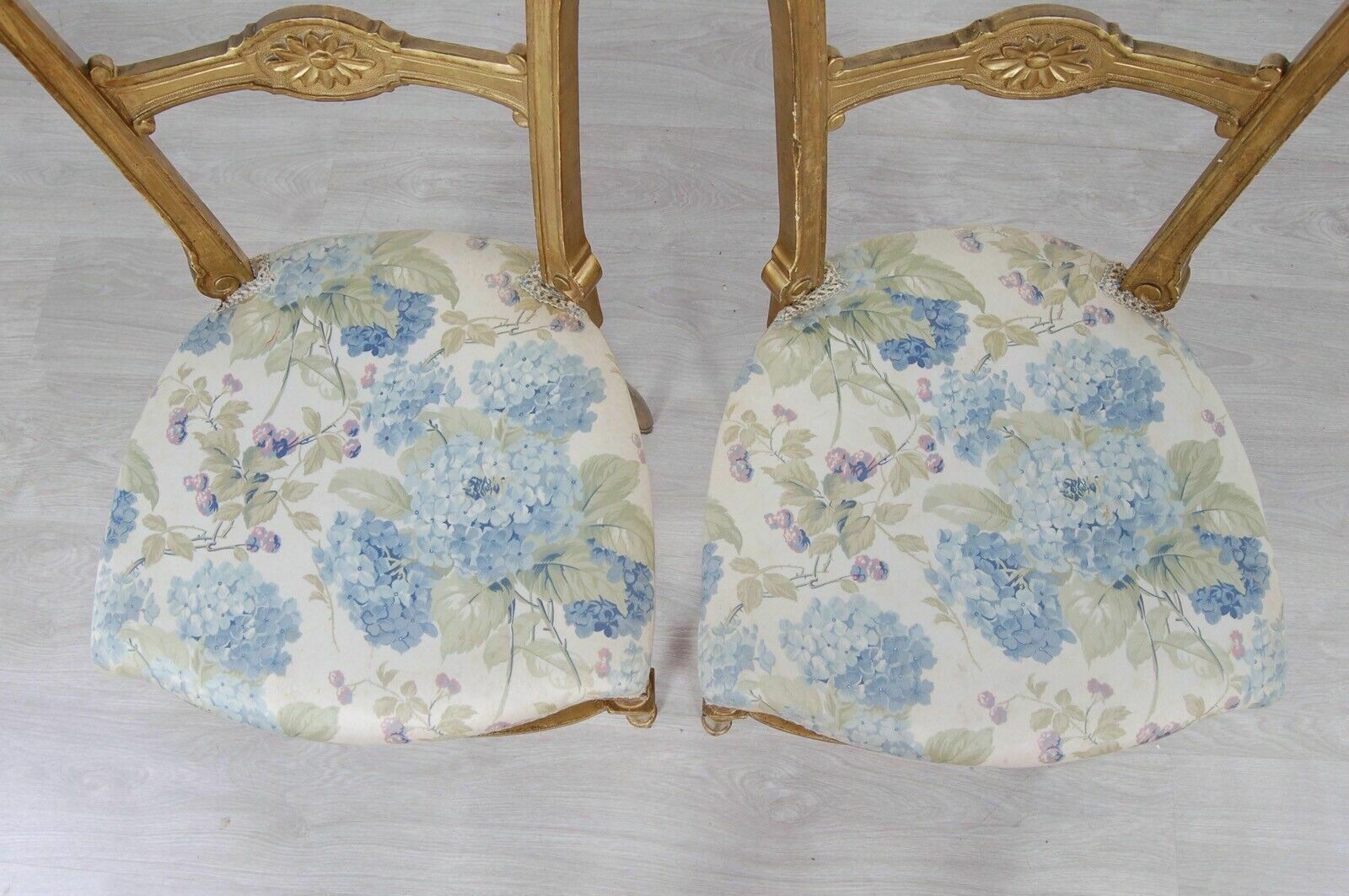Pair Of Gilded Chairs From The End Of The 19th Century In Worked Wood And Modern Art Made In Italy photo Furniture