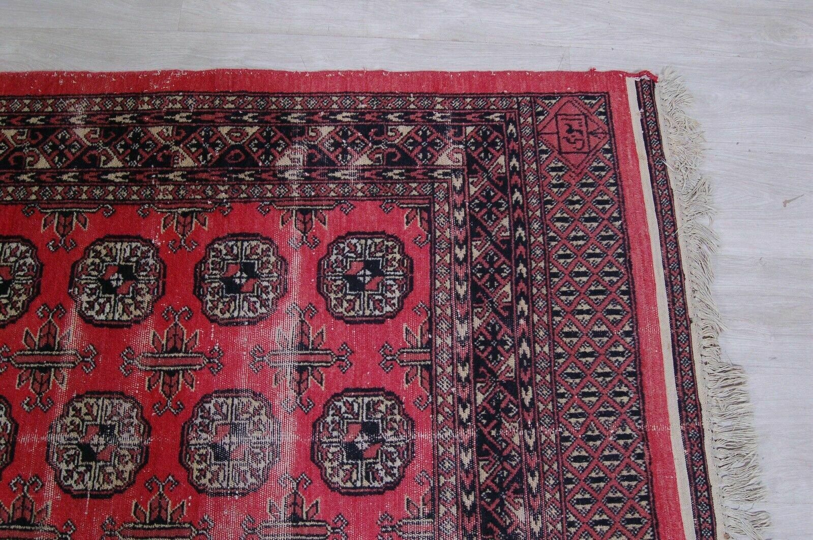 Pakistani Carpet Bukhara Short Pile Oriental Motifs Asymmetrical photo Textiles