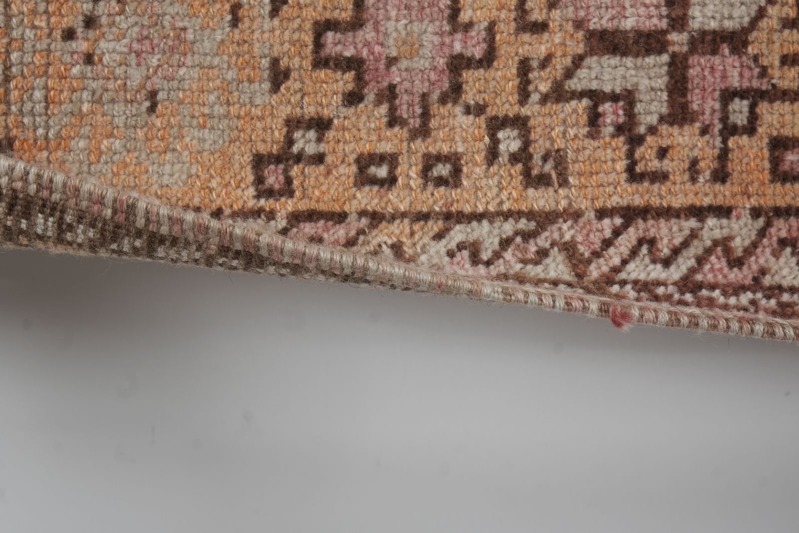photo furniture Distressed Turkish Wool Pink Runner Rug With Southwestern Style 4'9" X 10'12"