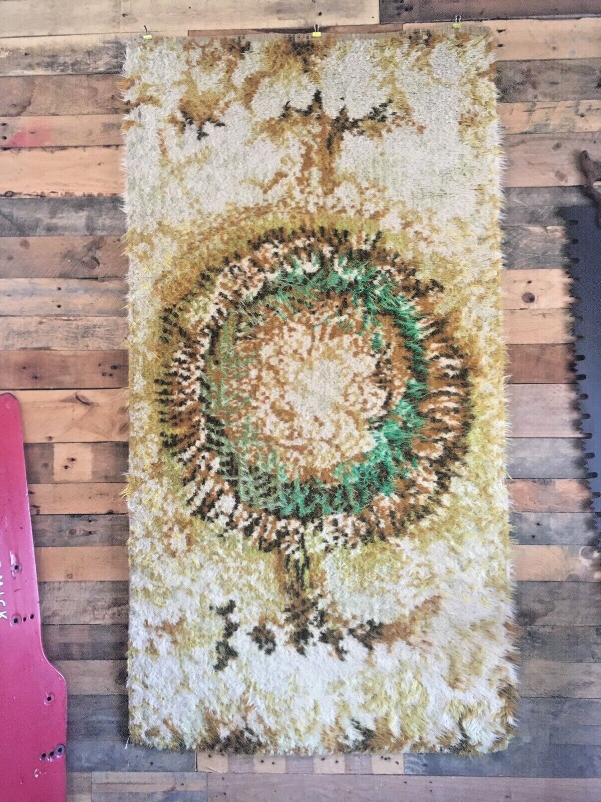 photo vinterior Mid Century Scandi 60's Psychadelic Shag Wool Rug Wall Hanging Rya Vintage Retro